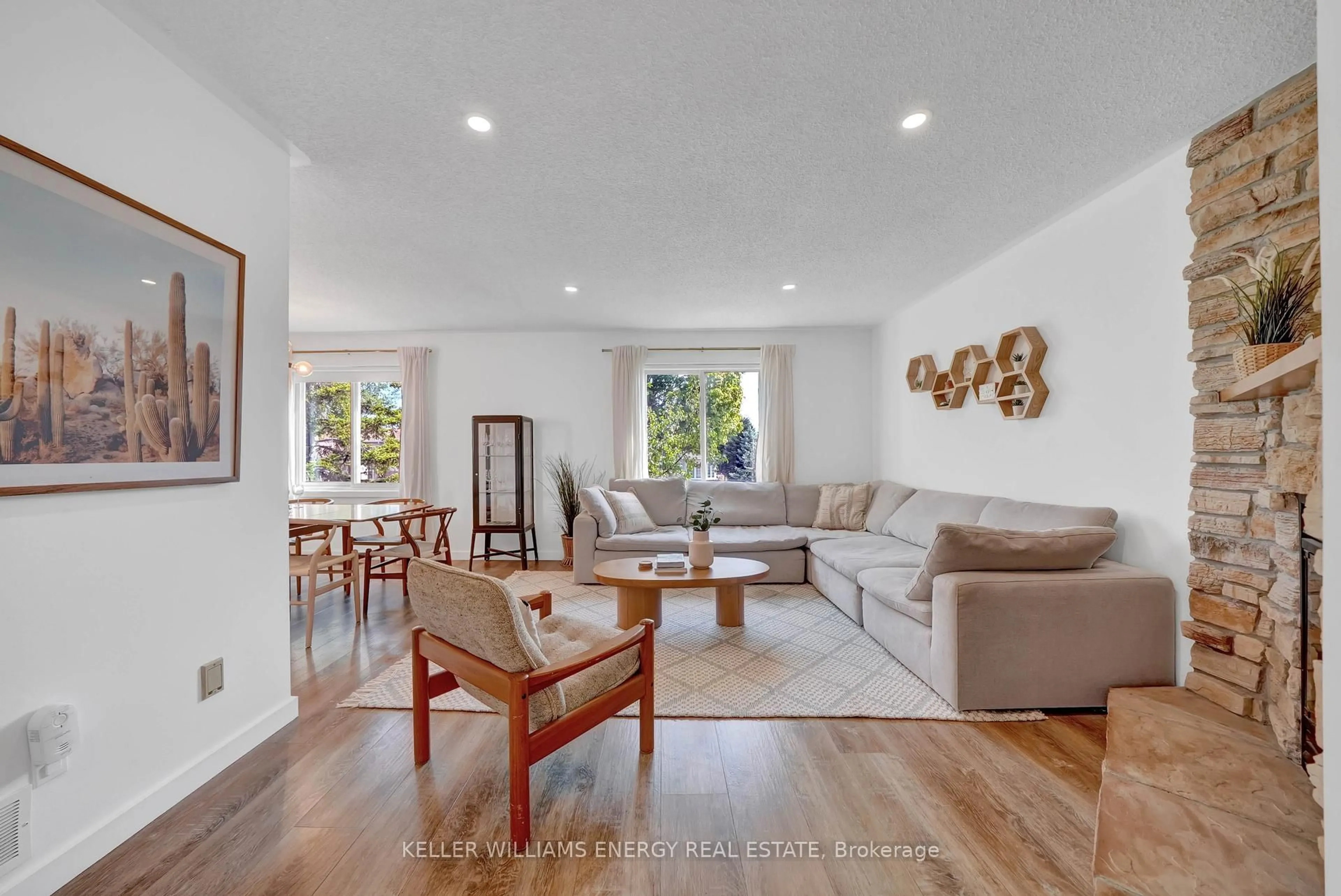 Living room with furniture, unknown for 27 First Ave, Prince Edward County Ontario K0K 3L0