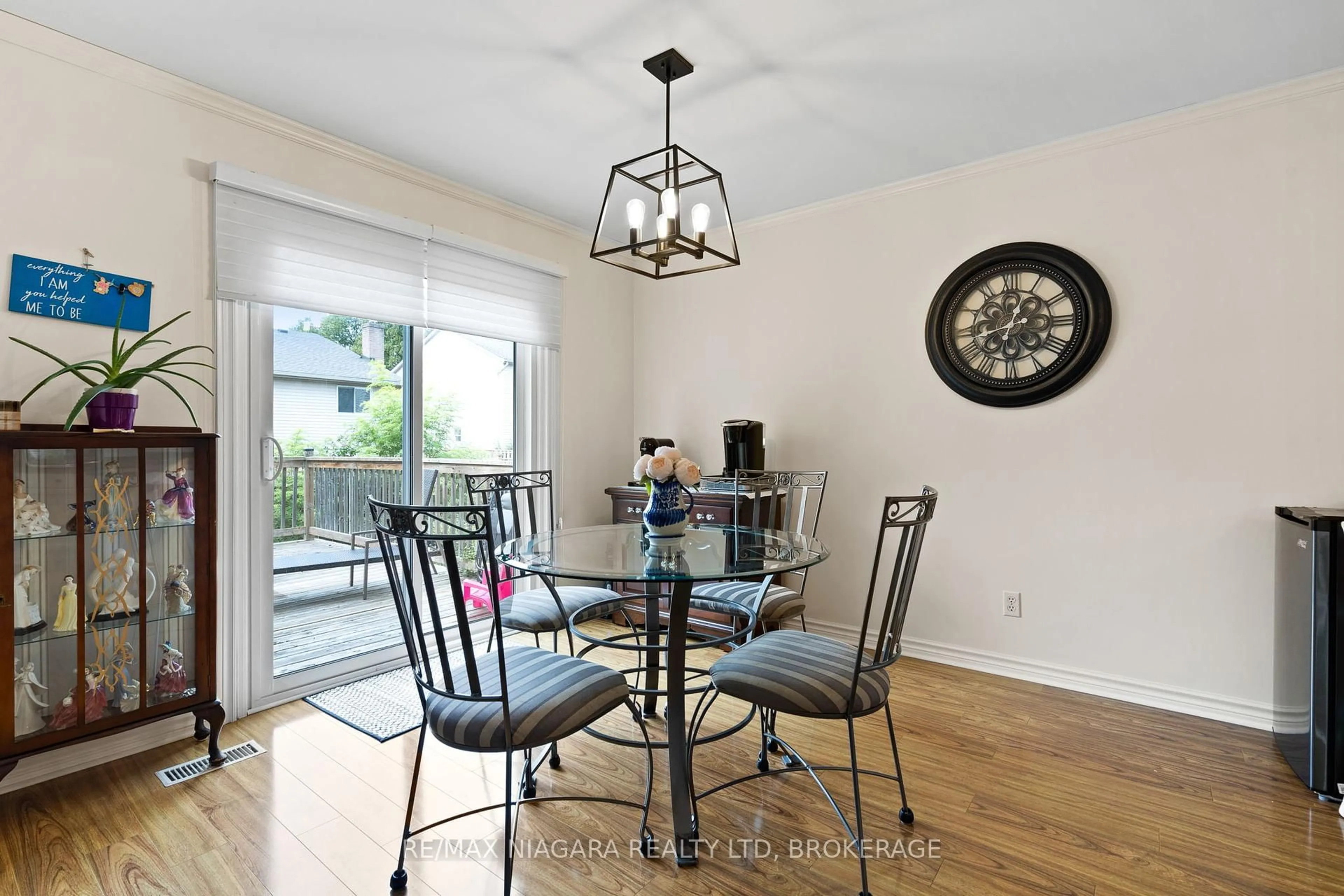 Dining room, unknown for 11 Terrama Crt, St. Catharines Ontario L2S 3X1