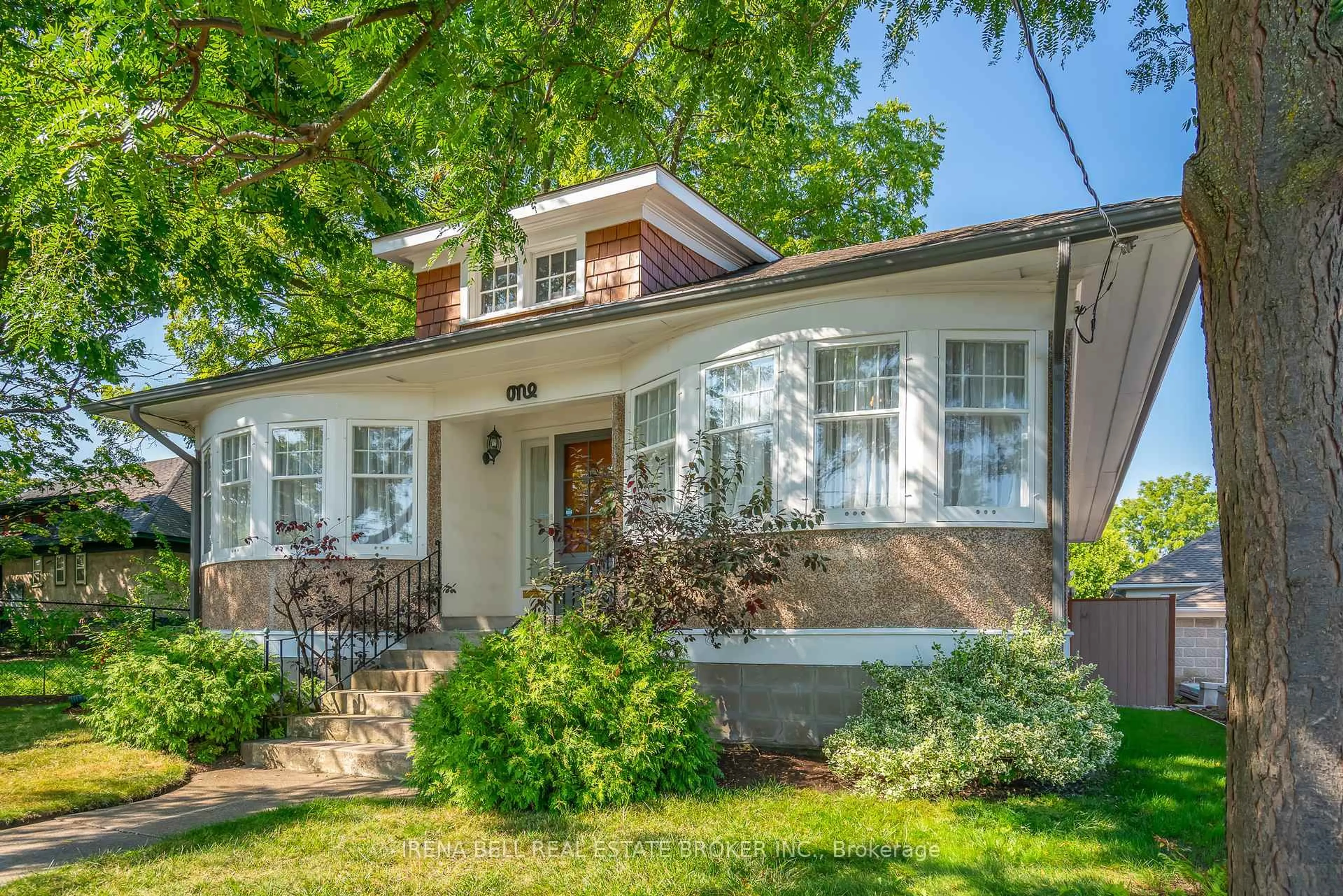 Home with brick exterior material, street for 1 Mitchell St, St. Catharines Ontario L2R 3W3