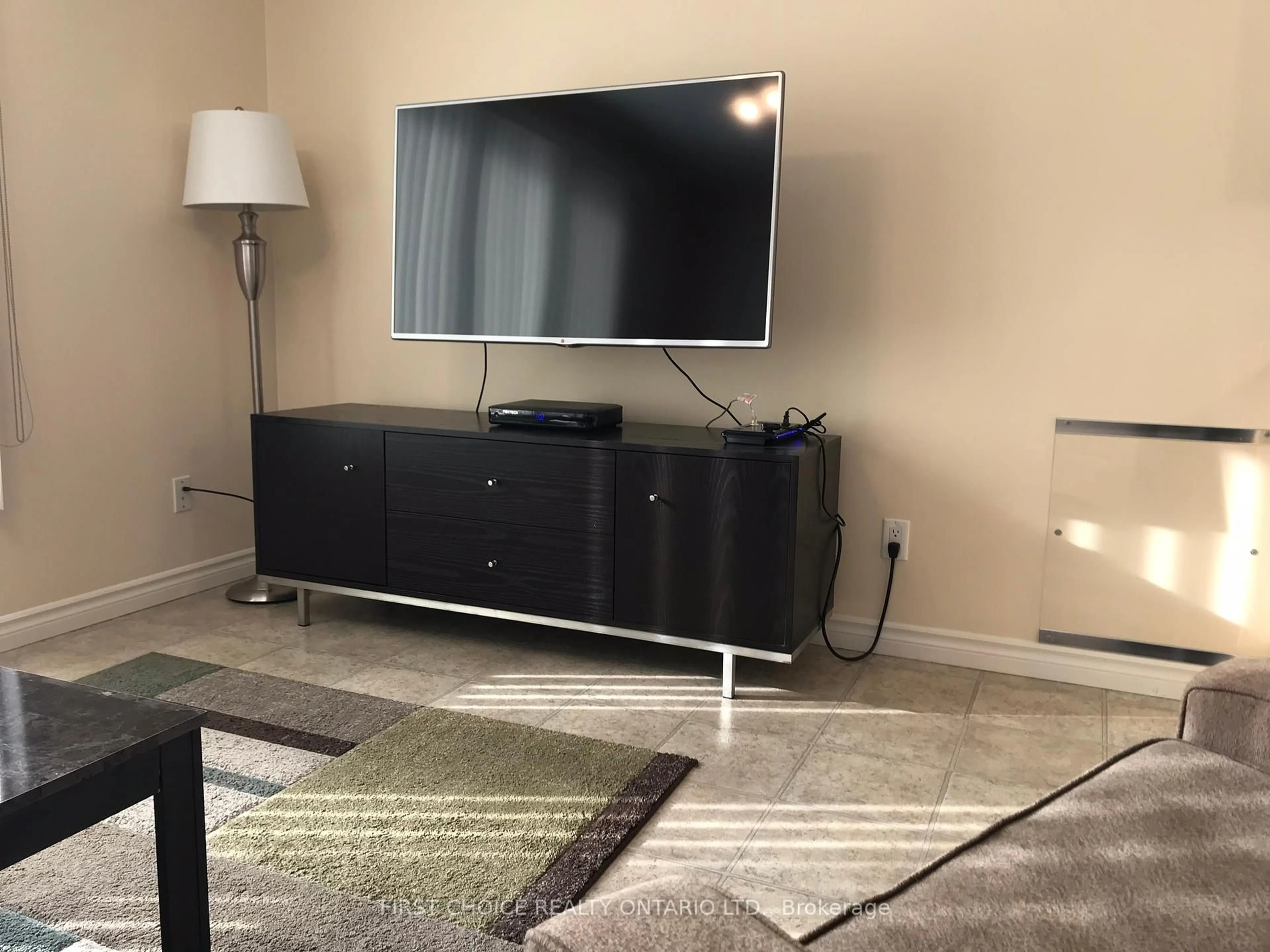 Home theater for 1547 Vercheres St, Ottawa Ontario K1C 7C7
