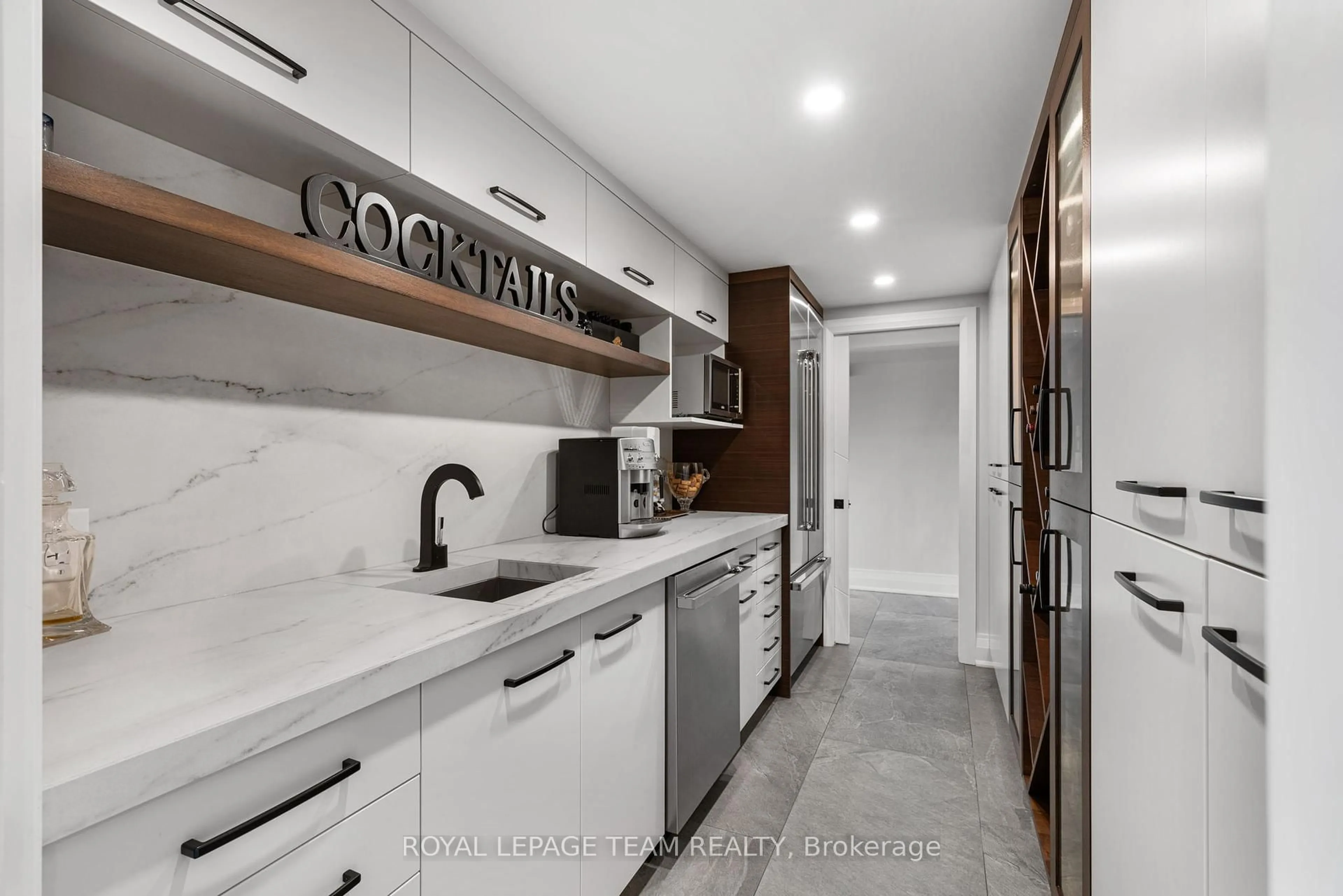 Contemporary kitchen, ceramic/tile floor for 2318 Summerside Dr, Ottawa Ontario K4M 1B4