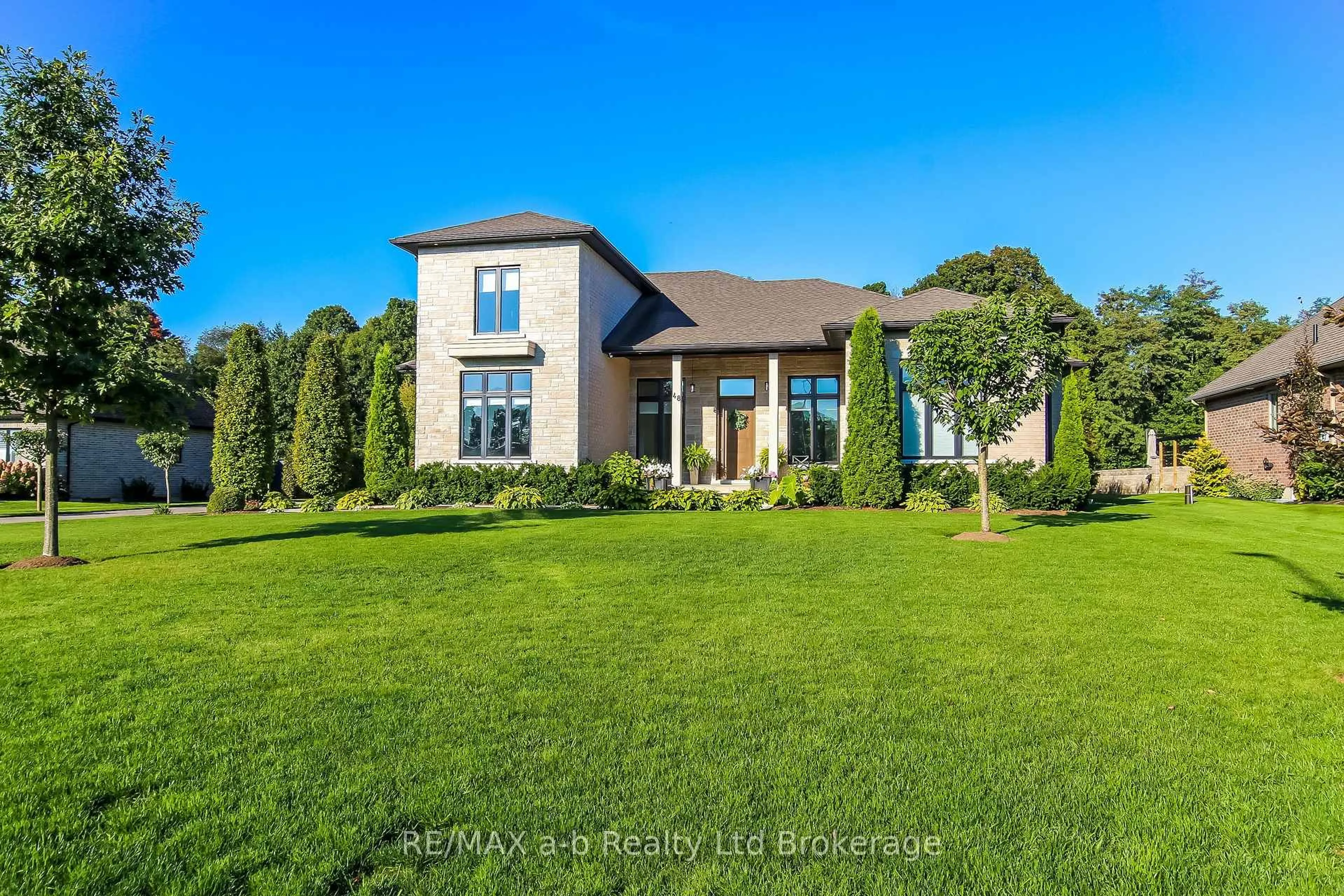 Unknown for 48 OTTERVIEW Dr, Norwich Ontario N0J 1R0