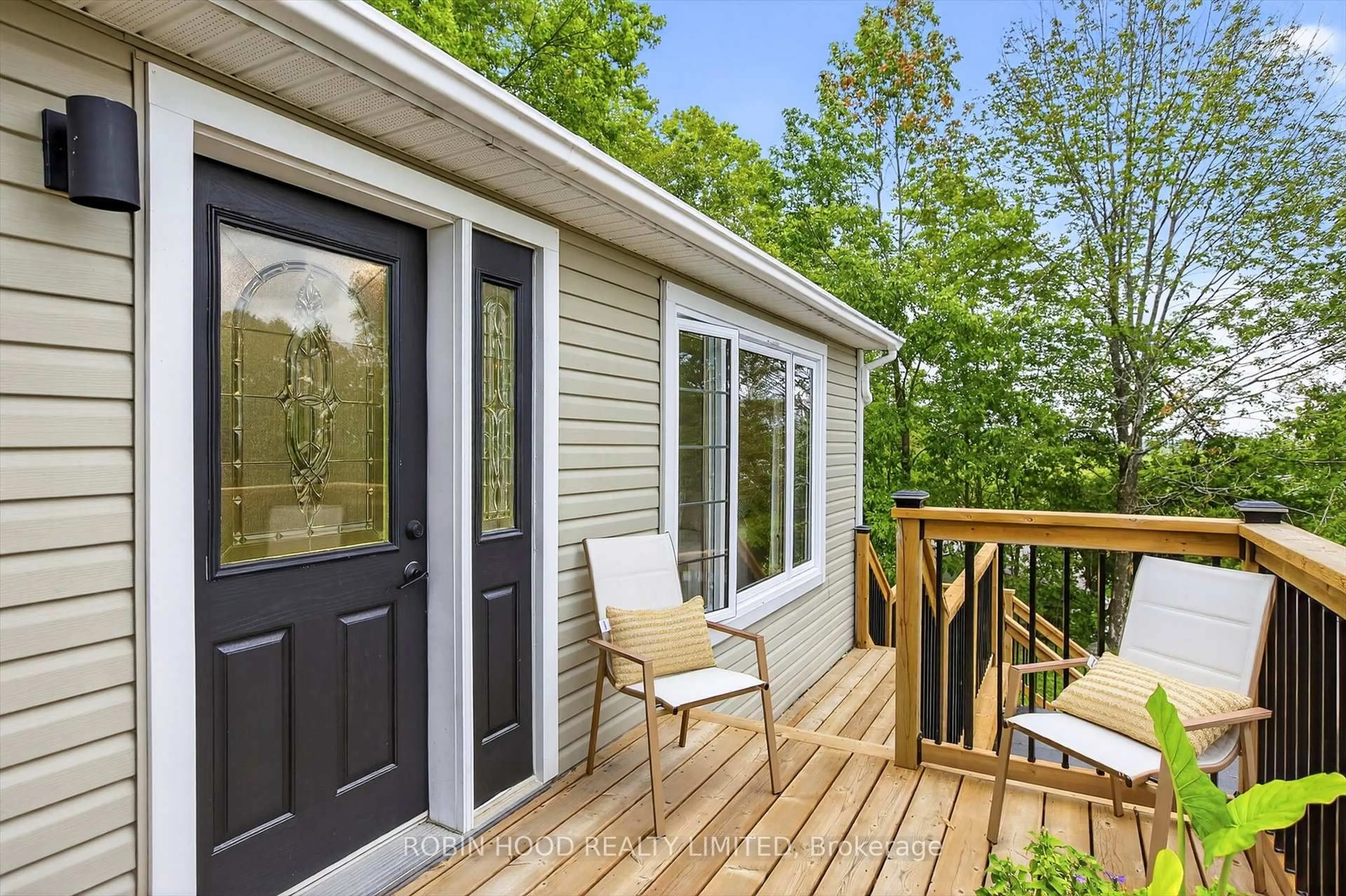 Home with vinyl exterior material, unknown for 1348 County Road 4, Douro-Dummer Ontario K0L 3A0