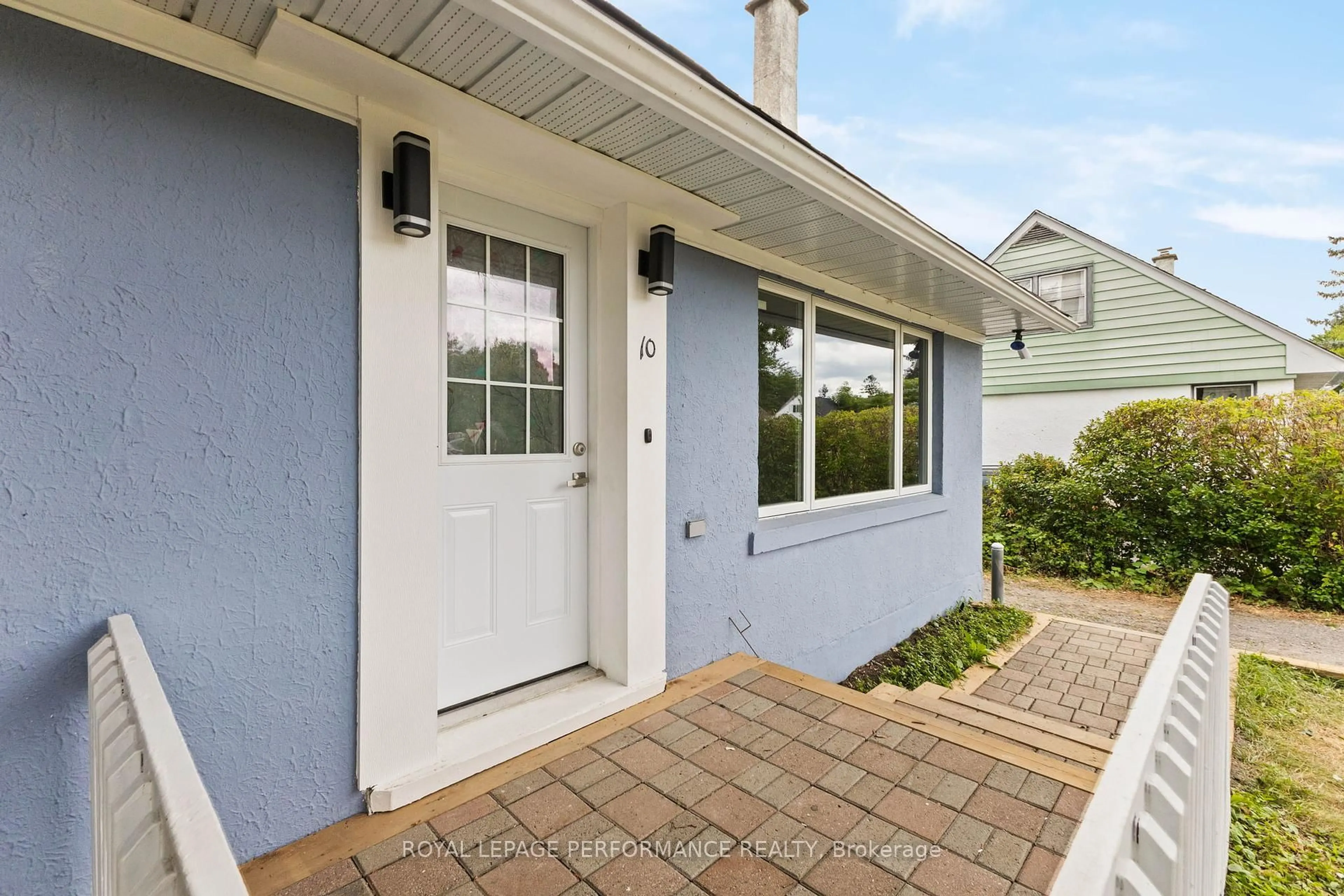 Home with vinyl exterior material, street for 10 Argue Dr, Ottawa Ontario K2E 6S1