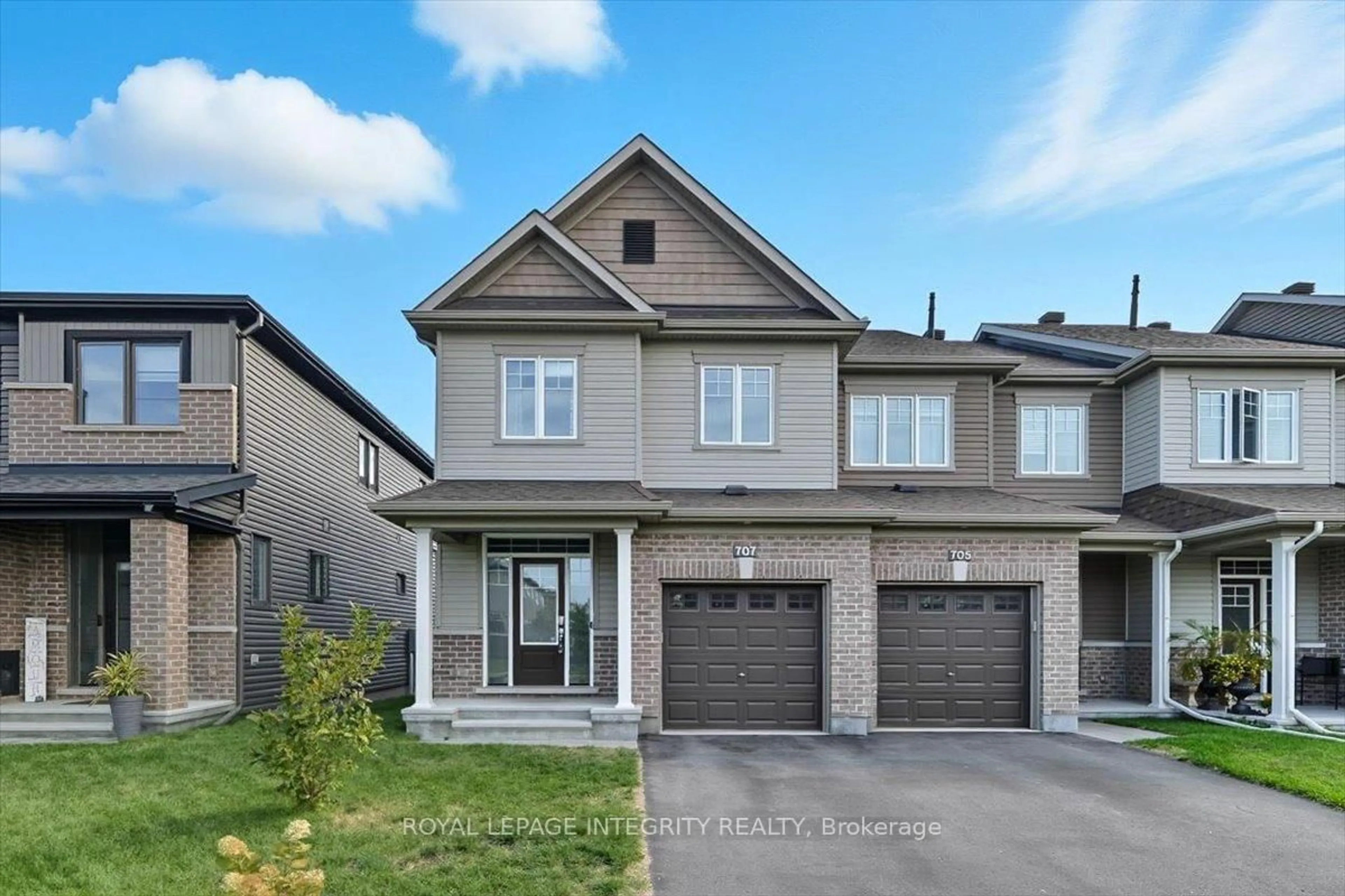 Home with brick exterior material, street for 707 Des Aubepines Dr, Ottawa Ontario K4A 1C1