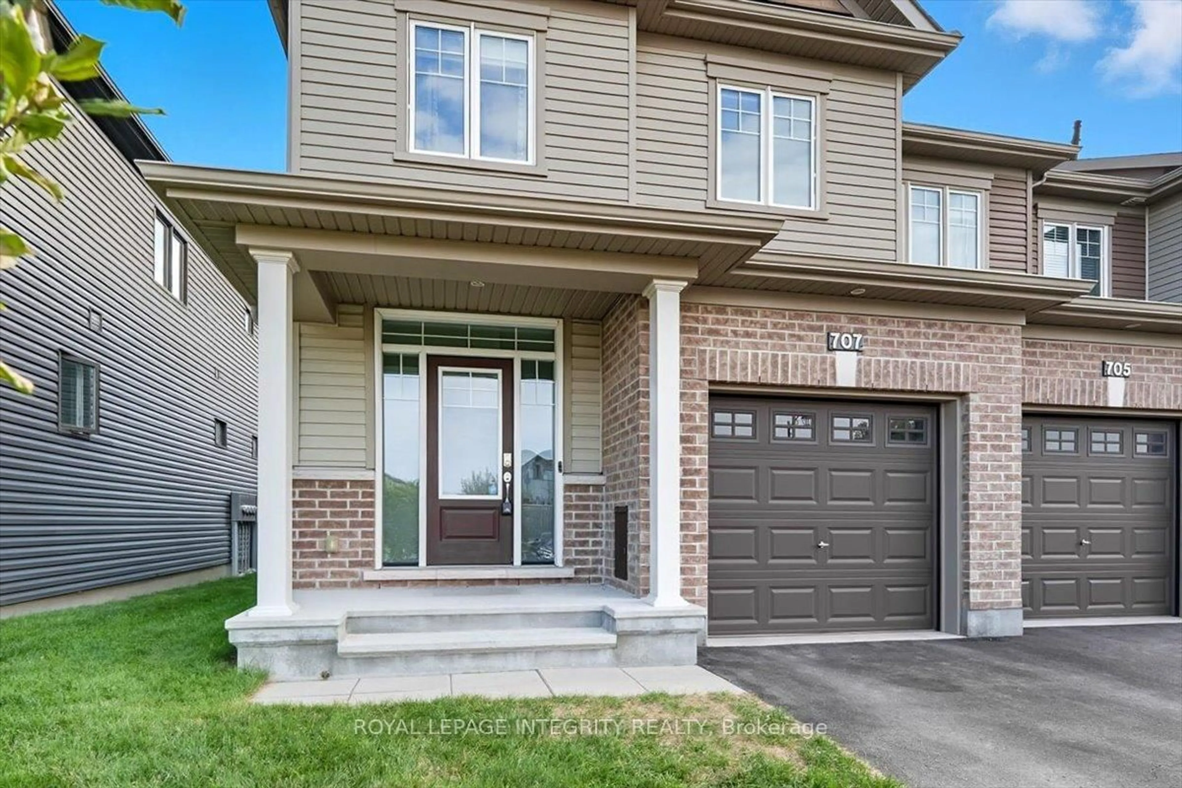 Home with brick exterior material, street for 707 Des Aubepines Dr, Ottawa Ontario K4A 1C1