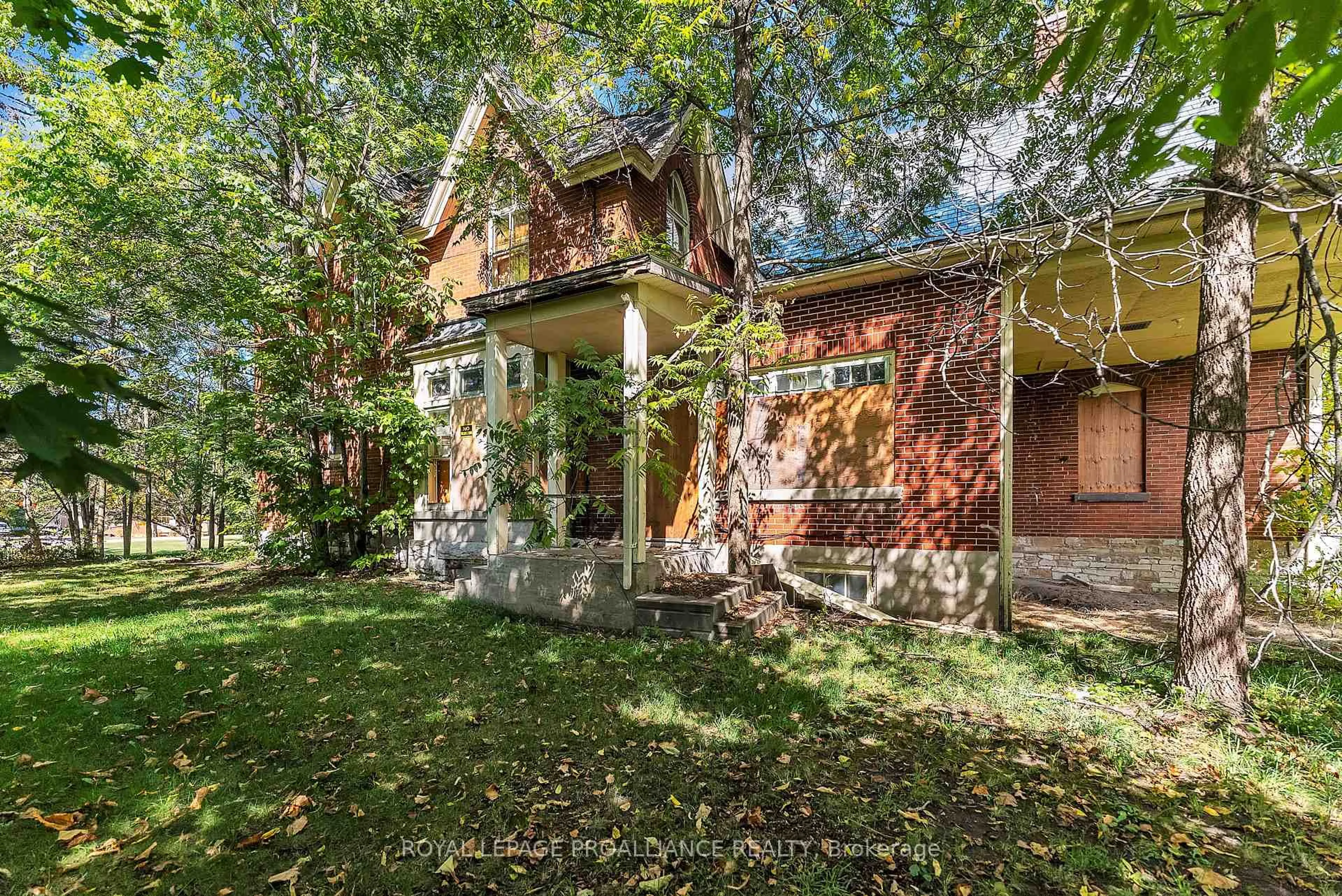 Home with brick exterior material, street for 187 Durham St, Madoc Ontario K0K 2K0
