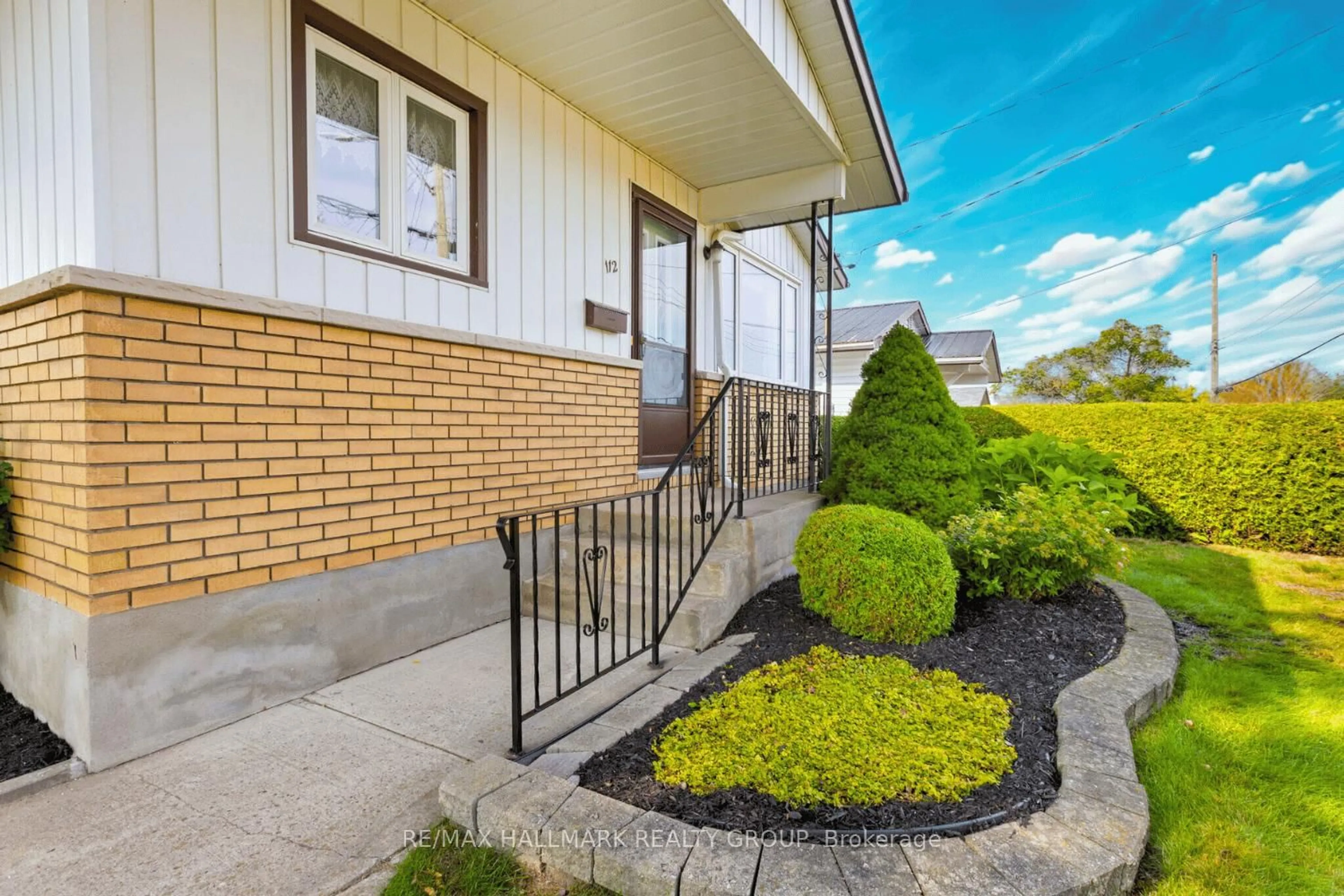 Unknown for 112 Ellis Ave, Pembroke Ontario K8A 2H8