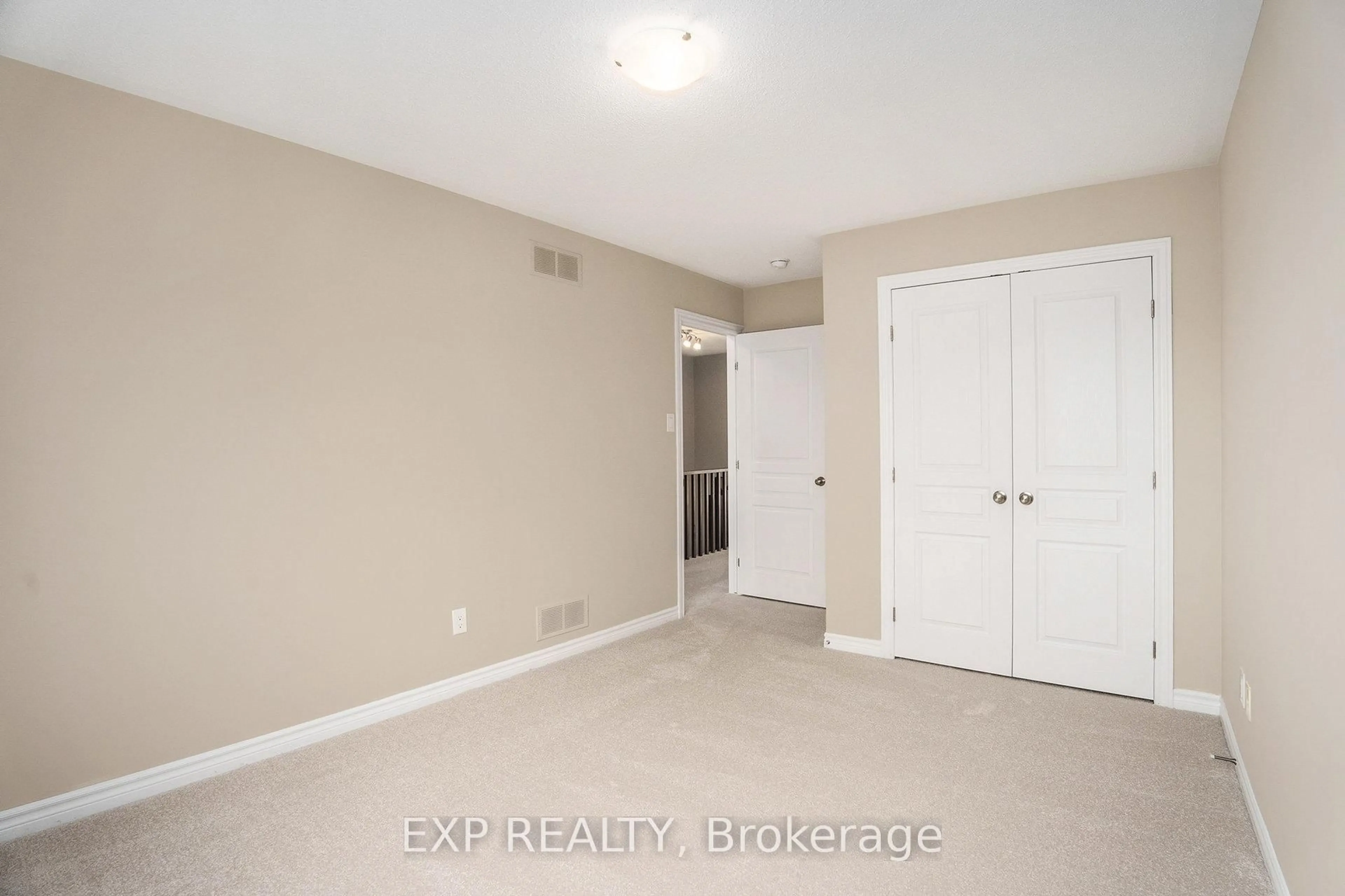 A pic of a room for 349 Ardmore St, Ottawa Ontario K4M 0E1