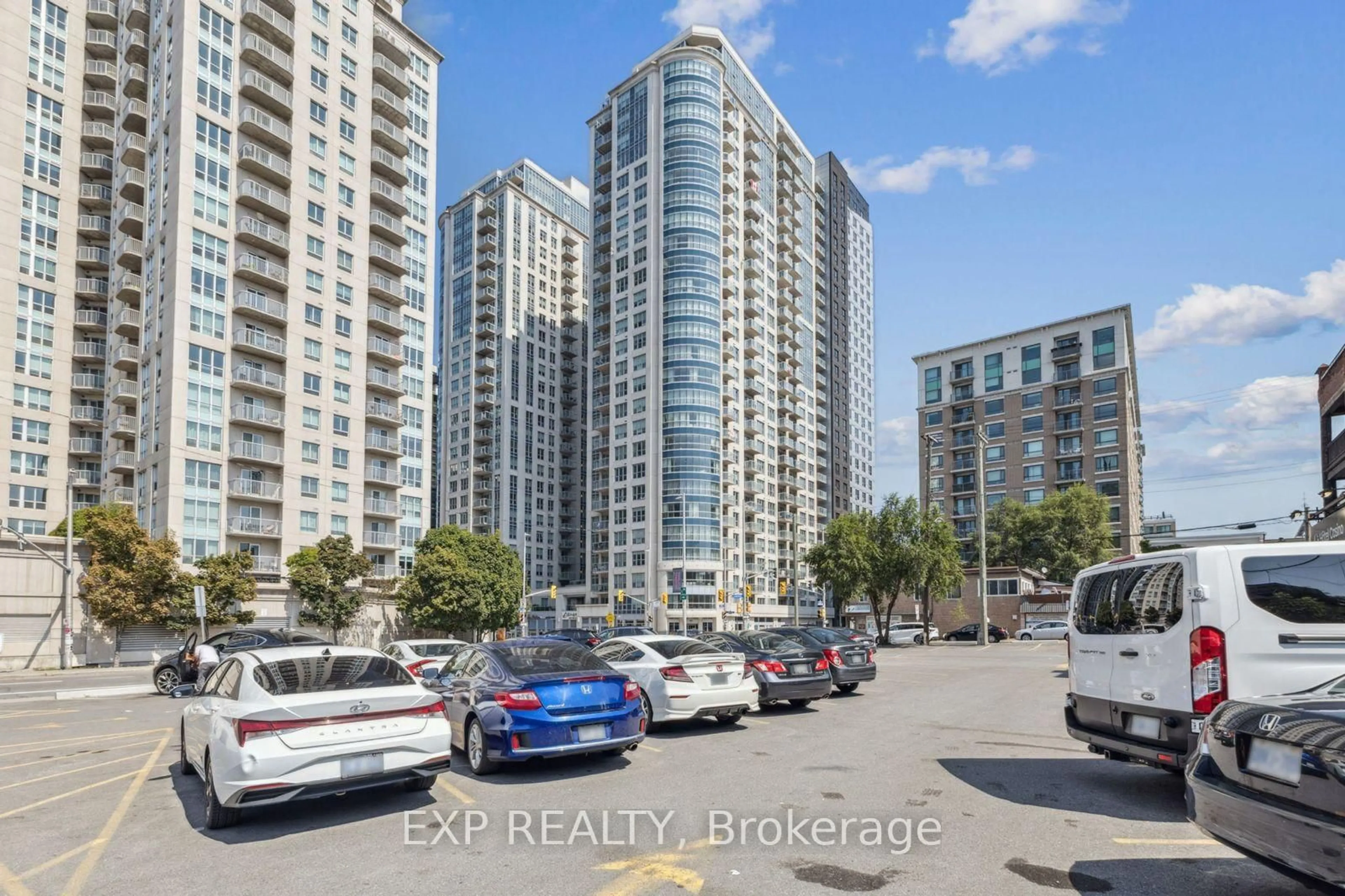 Unknown for 242 Rideau St #2604, Ottawa Ontario K1N 0B7