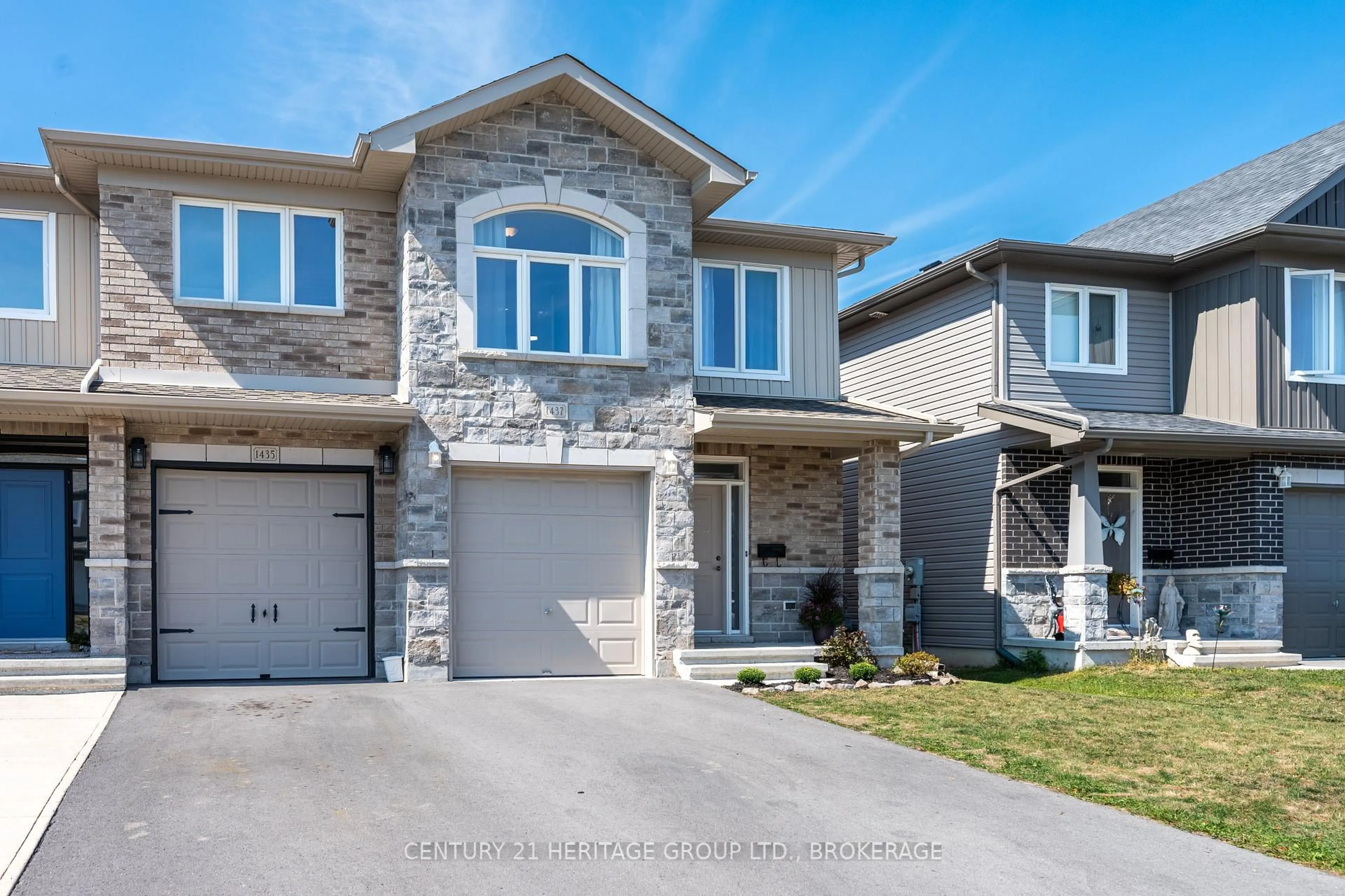Home with brick exterior material, street for 1437 Monarch Dr, Kingston Ontario K7P 0R9