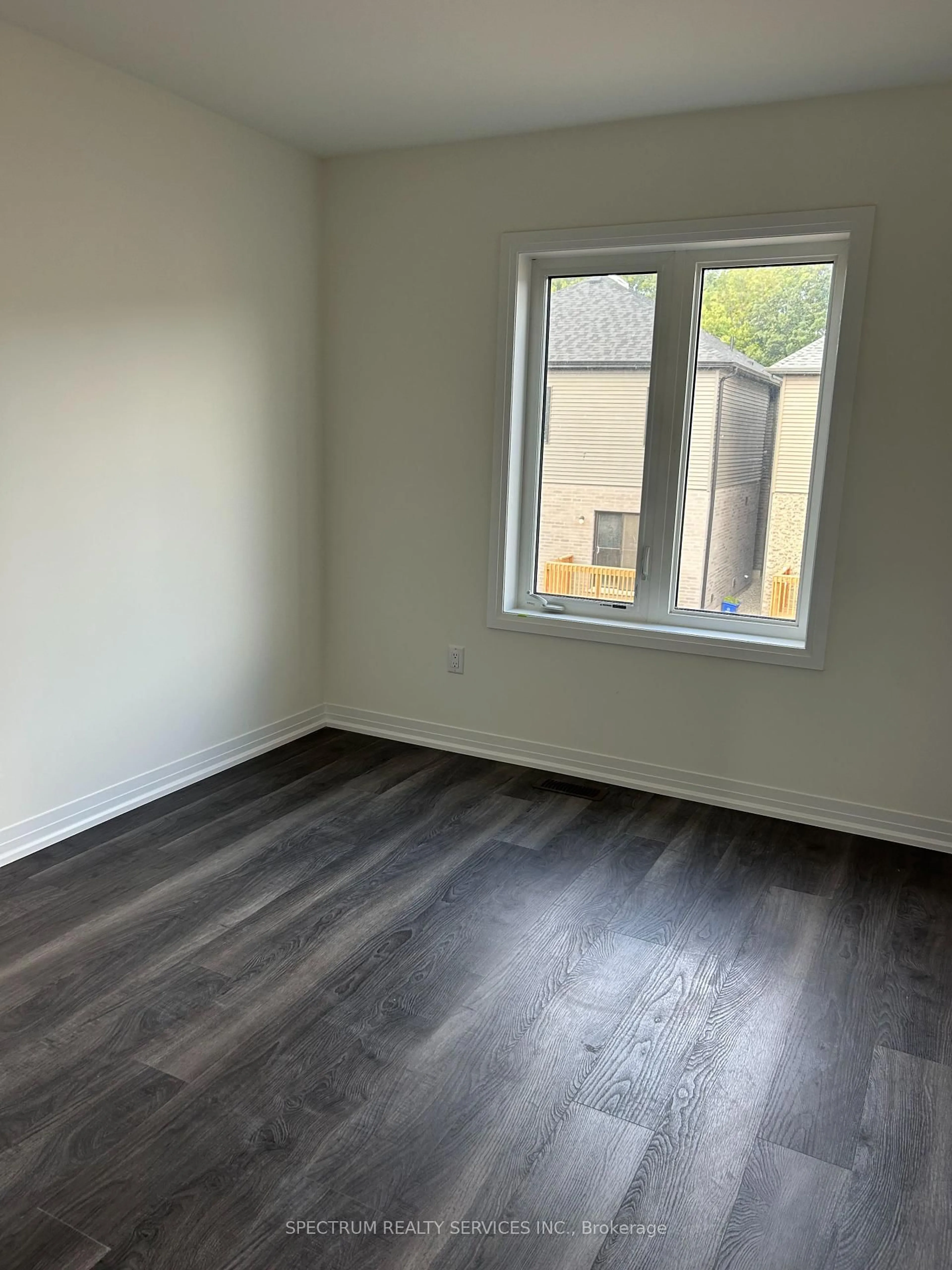 A pic of a room for 72 McKernan Ave, Brantford Ontario N3V 0C1