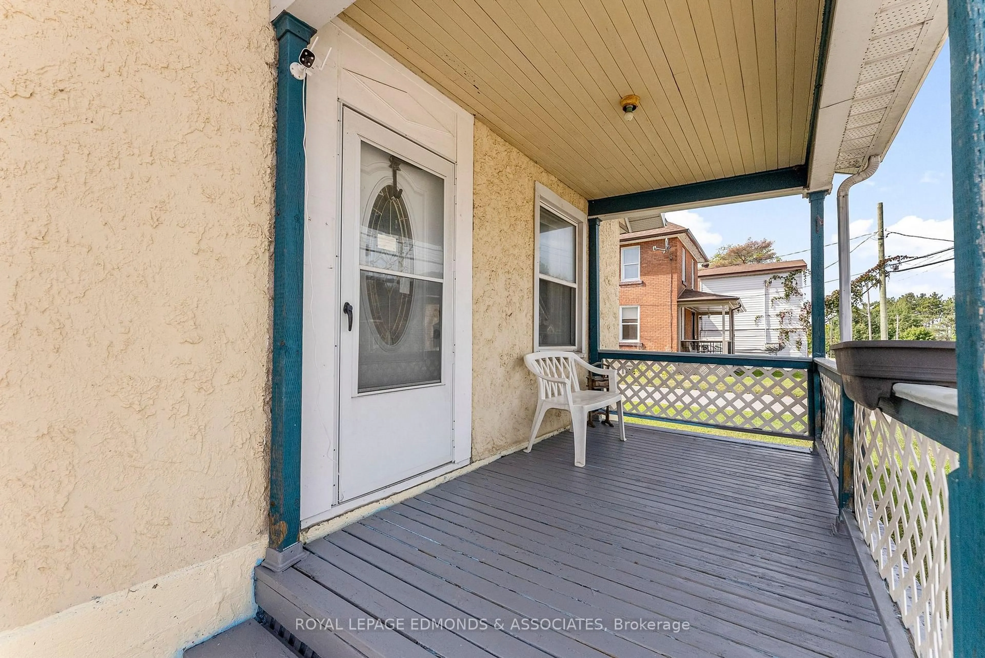Unknown for 916 Pembroke St, Pembroke Ontario K8A 5P8