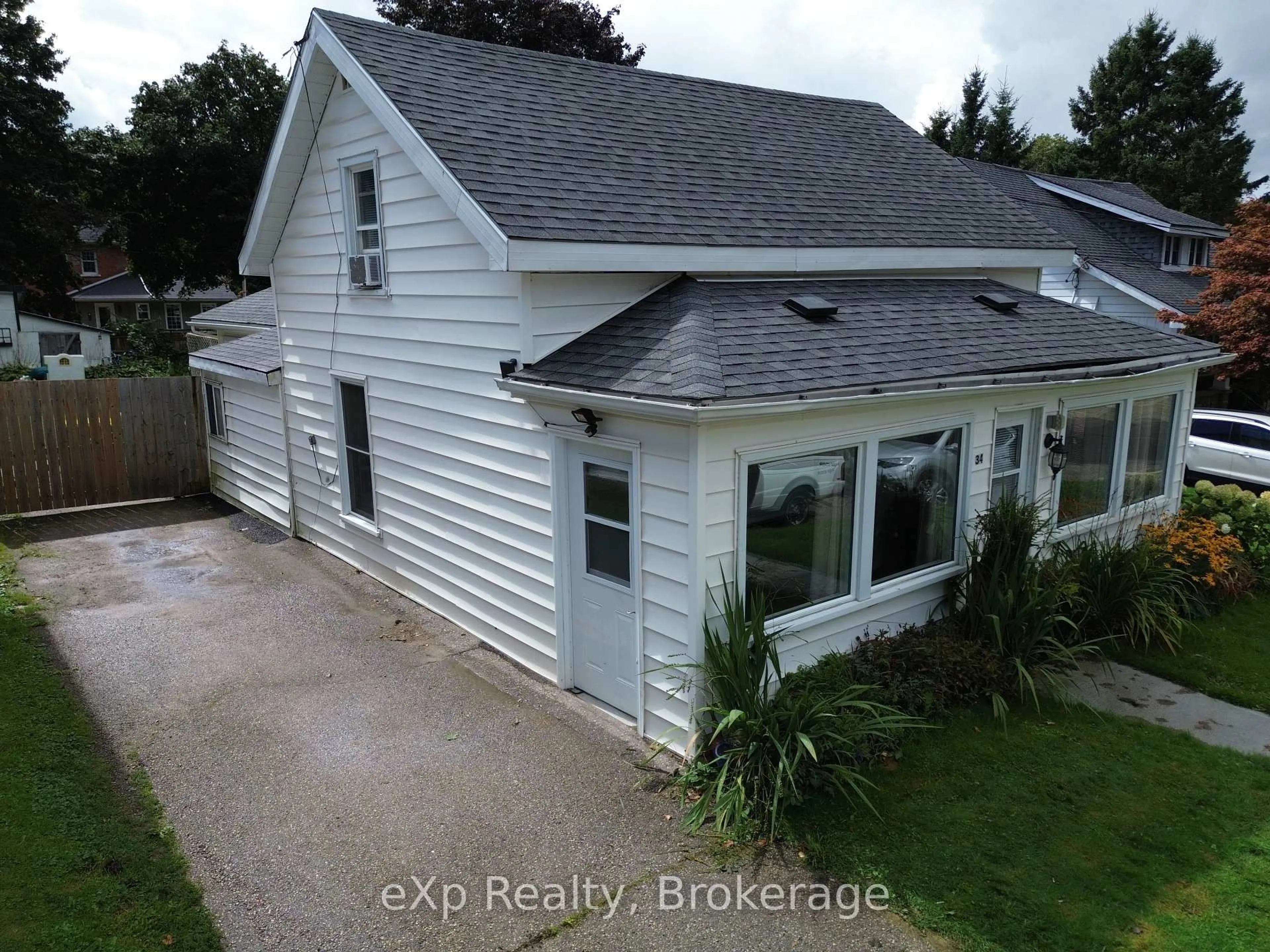 A pic from outside/outdoor area/front of a property/back of a property/a pic from drone, unknown for 34 Queen St, Grey Highlands Ontario N0C 1H0