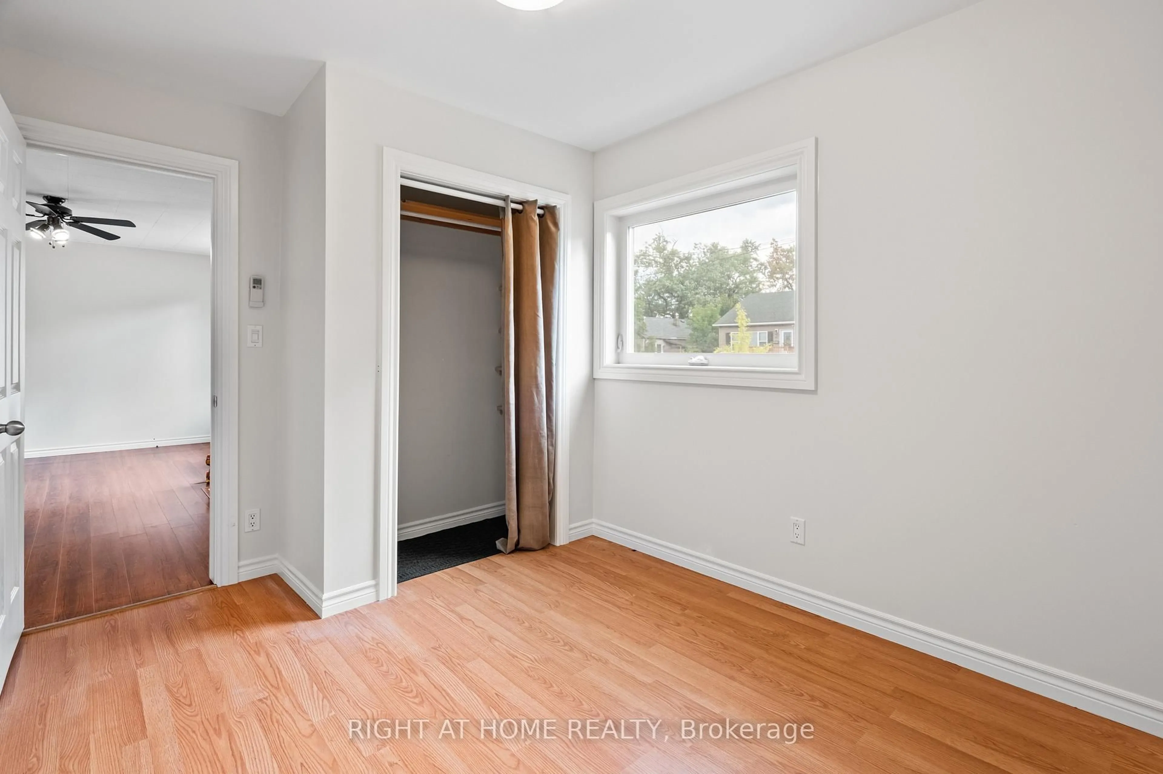 A pic of a room for 70 Powerview Ave, St. Catharines Ontario L2S 1X1