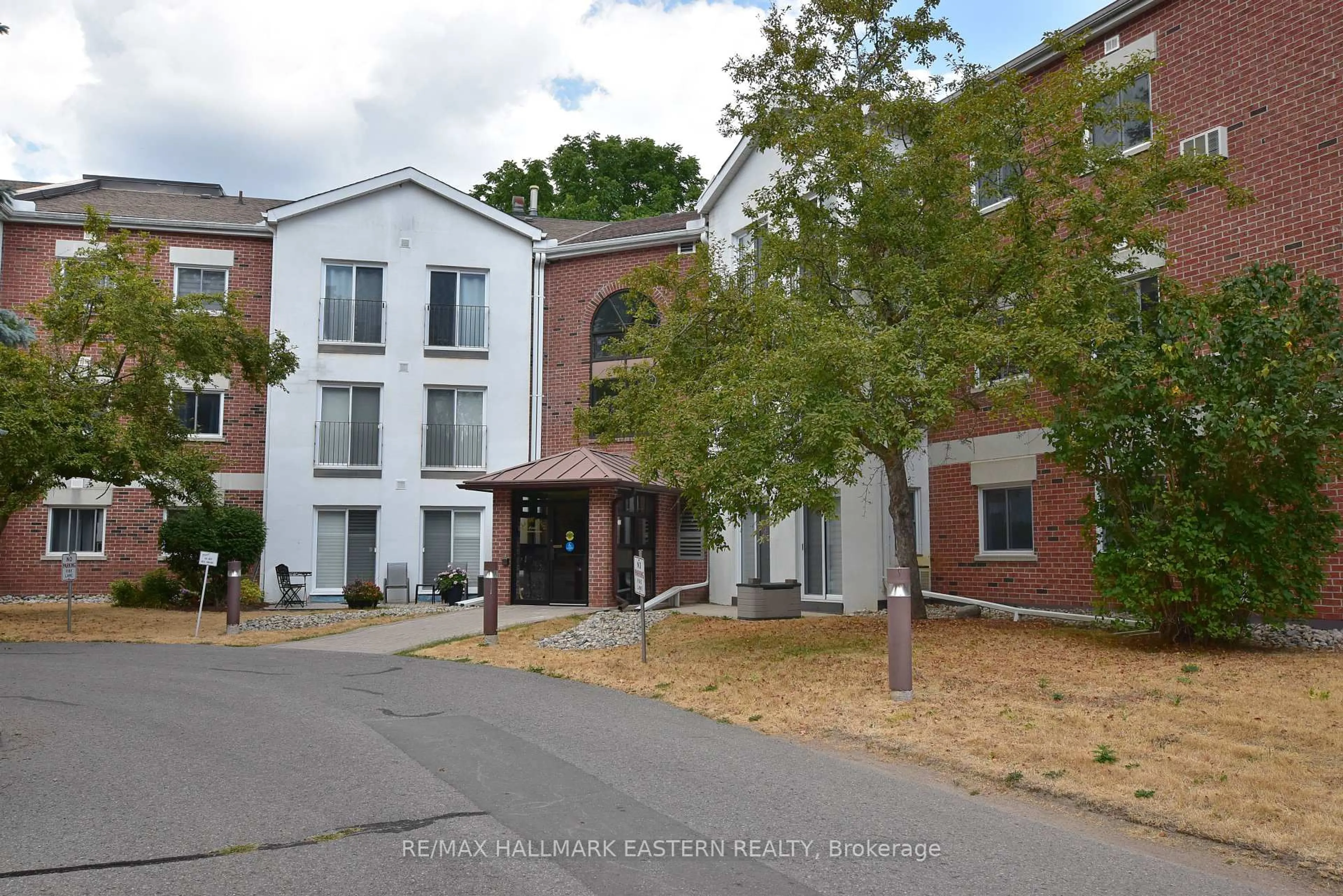 A pic from outside/outdoor area/front of a property/back of a property/a pic from drone, building for 1111 Water St #104, Peterborough Ontario K9H 3P7