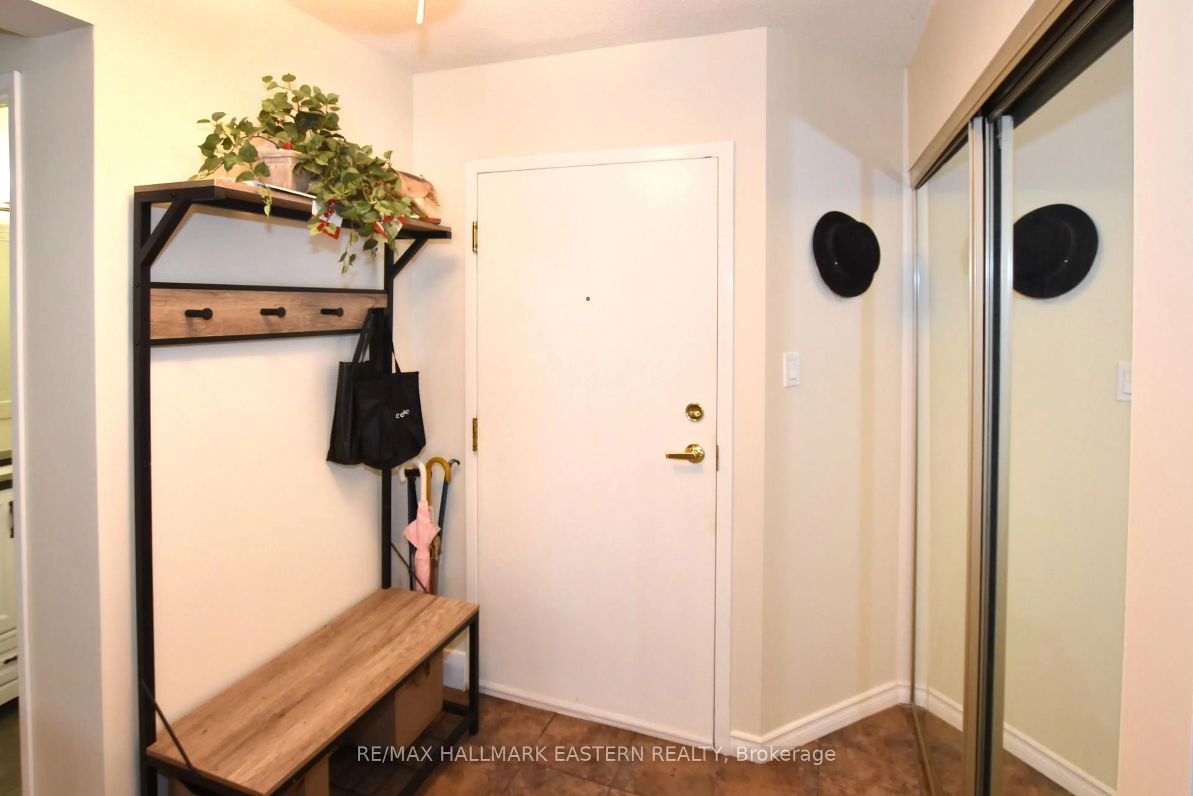 Indoor entryway for 1111 Water St #104, Peterborough Ontario K9H 3P7