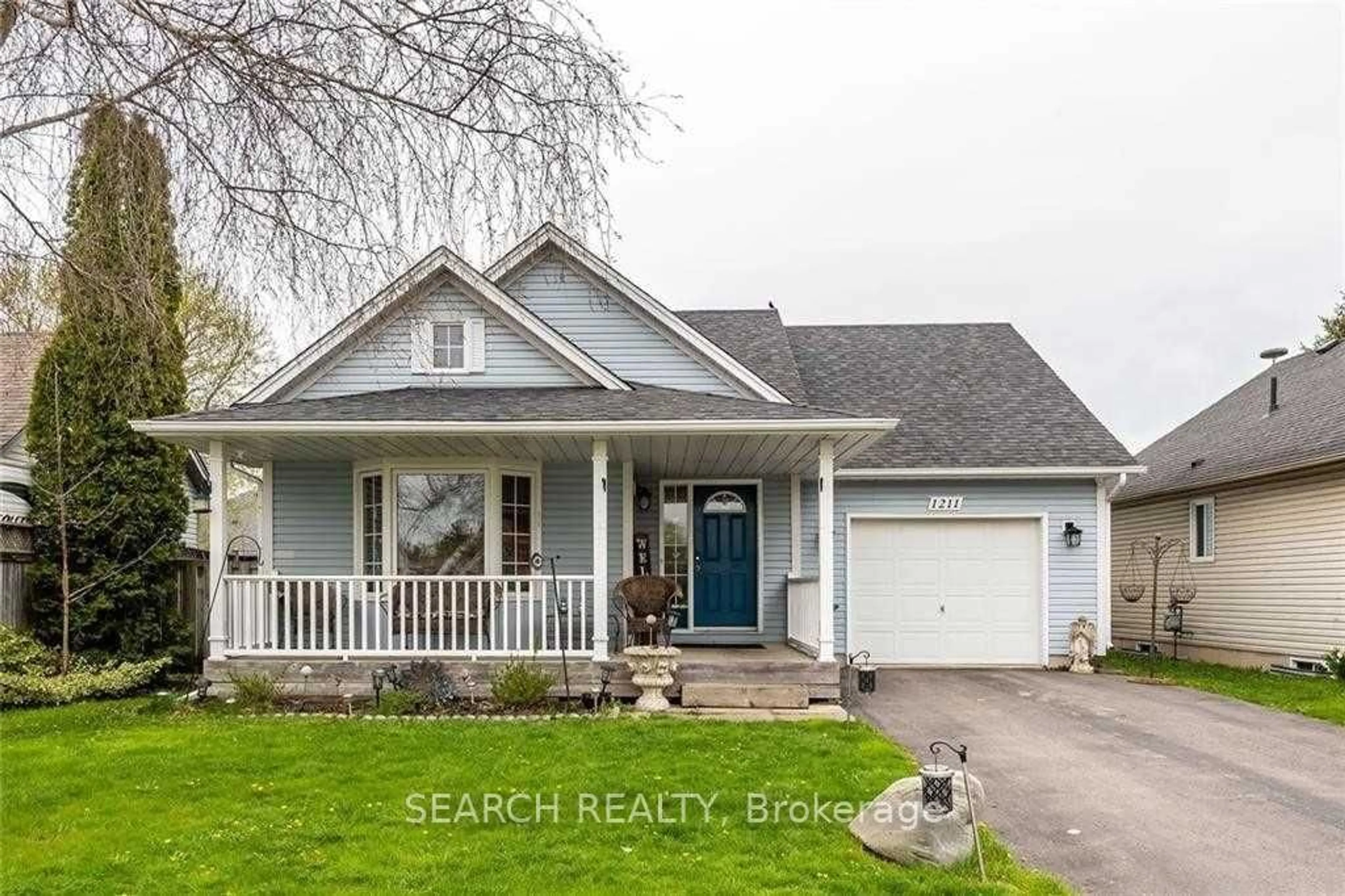 Home with vinyl exterior material, street for 1211 Tamarac St, Haldimand Ontario N1A 3G6