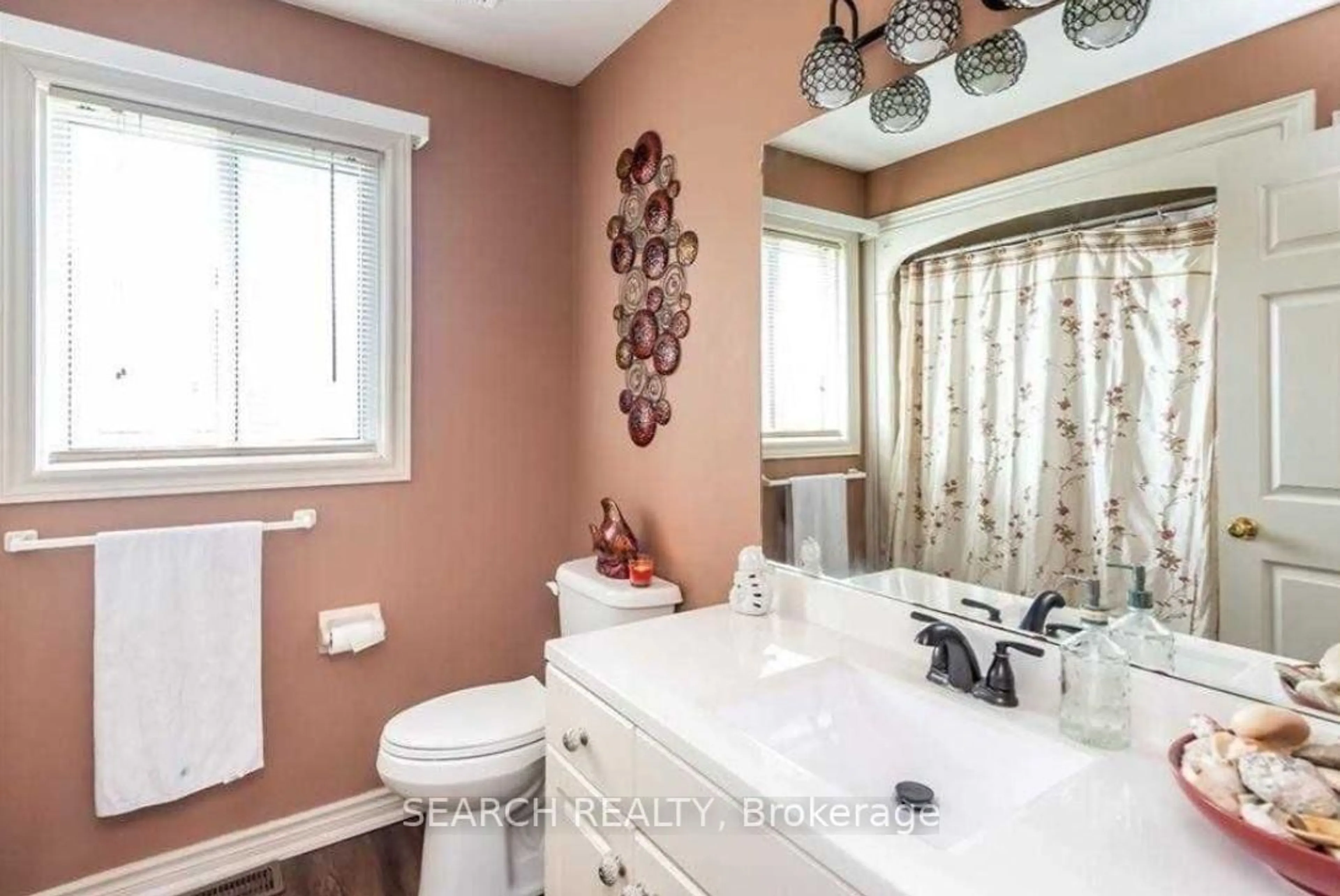 Contemporary bathroom, ceramic/tile floor for 1211 Tamarac St, Haldimand Ontario N1A 3G6