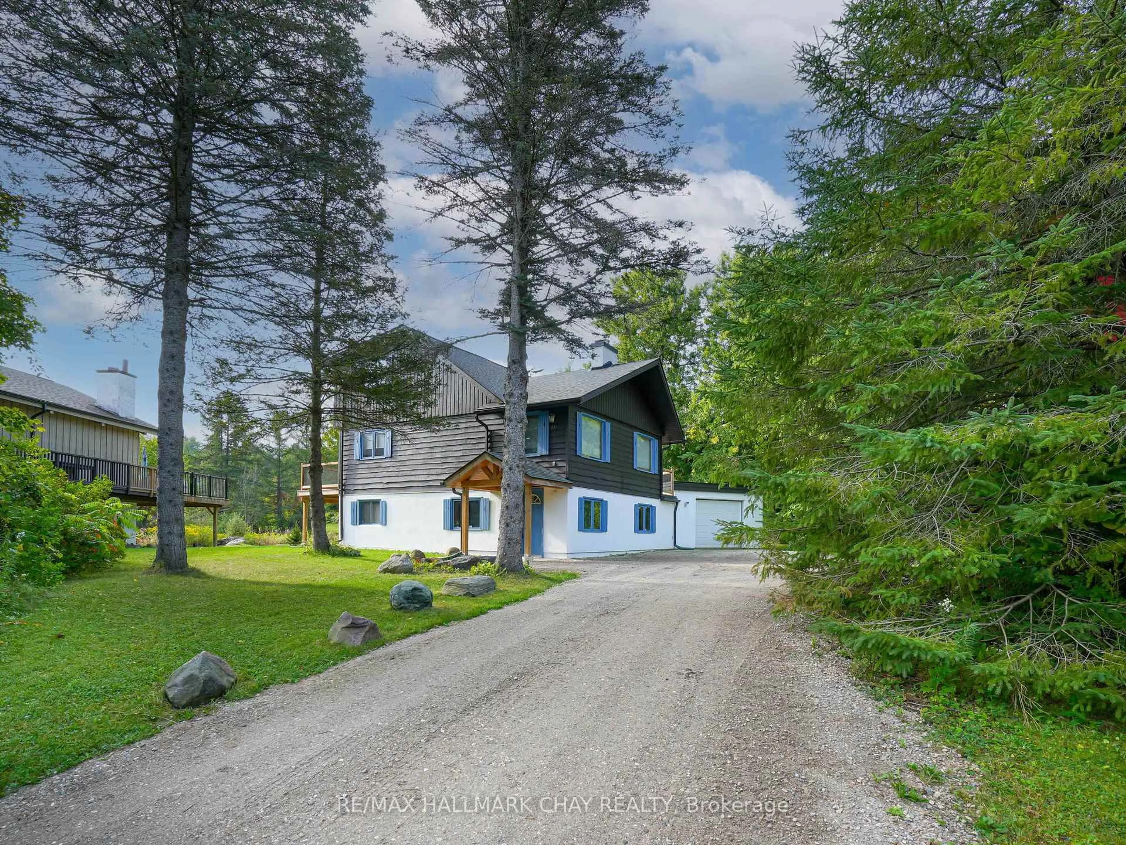 A pic from outside/outdoor area/front of a property/back of a property/a pic from drone, unknown for 61 Pine River Cres, Mulmur Ontario L9V 3H3