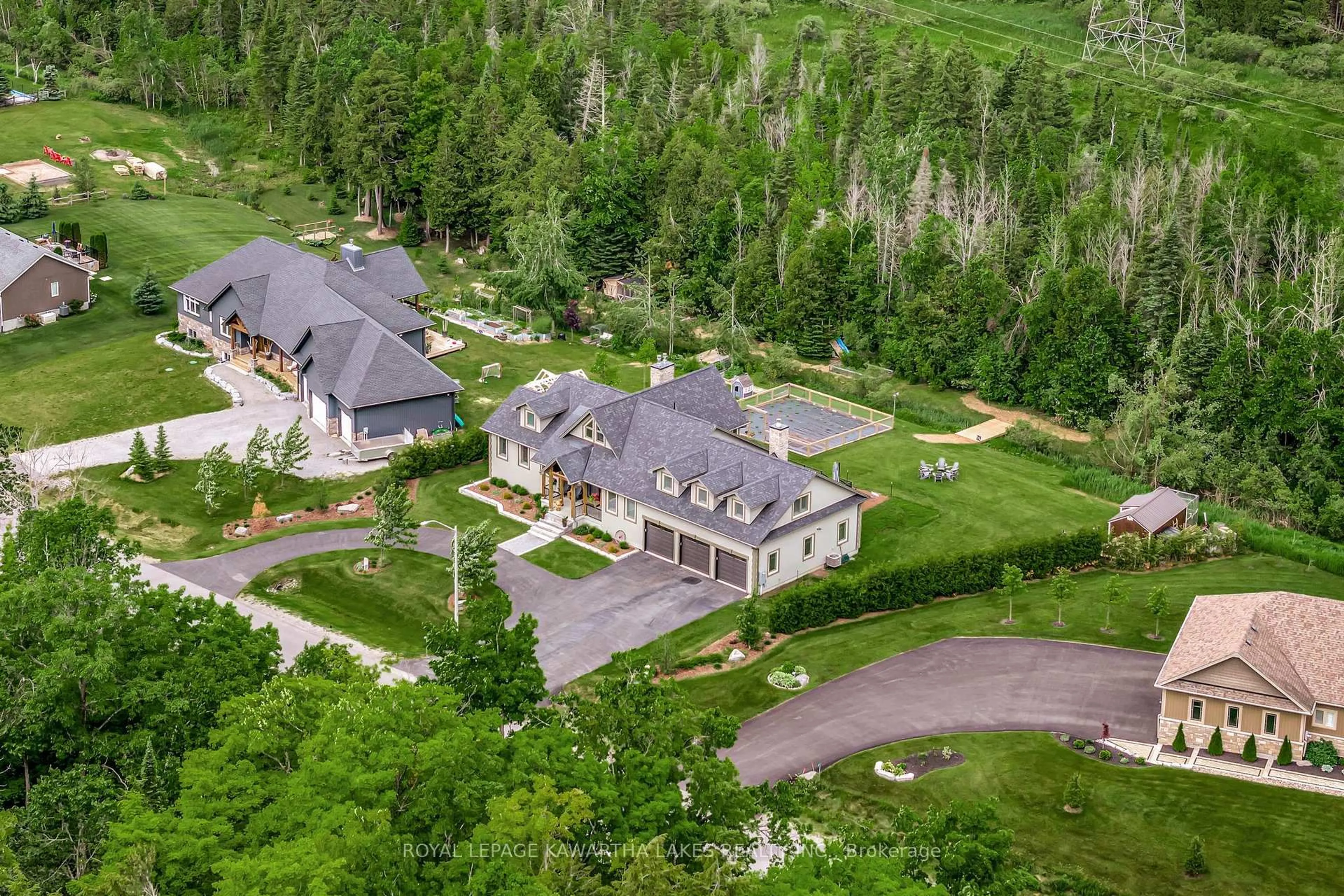 A pic from outside/outdoor area/front of a property/back of a property/a pic from drone, mountain view for 29 Rustlewood Ave, Kawartha Lakes Ontario L0A 1A0