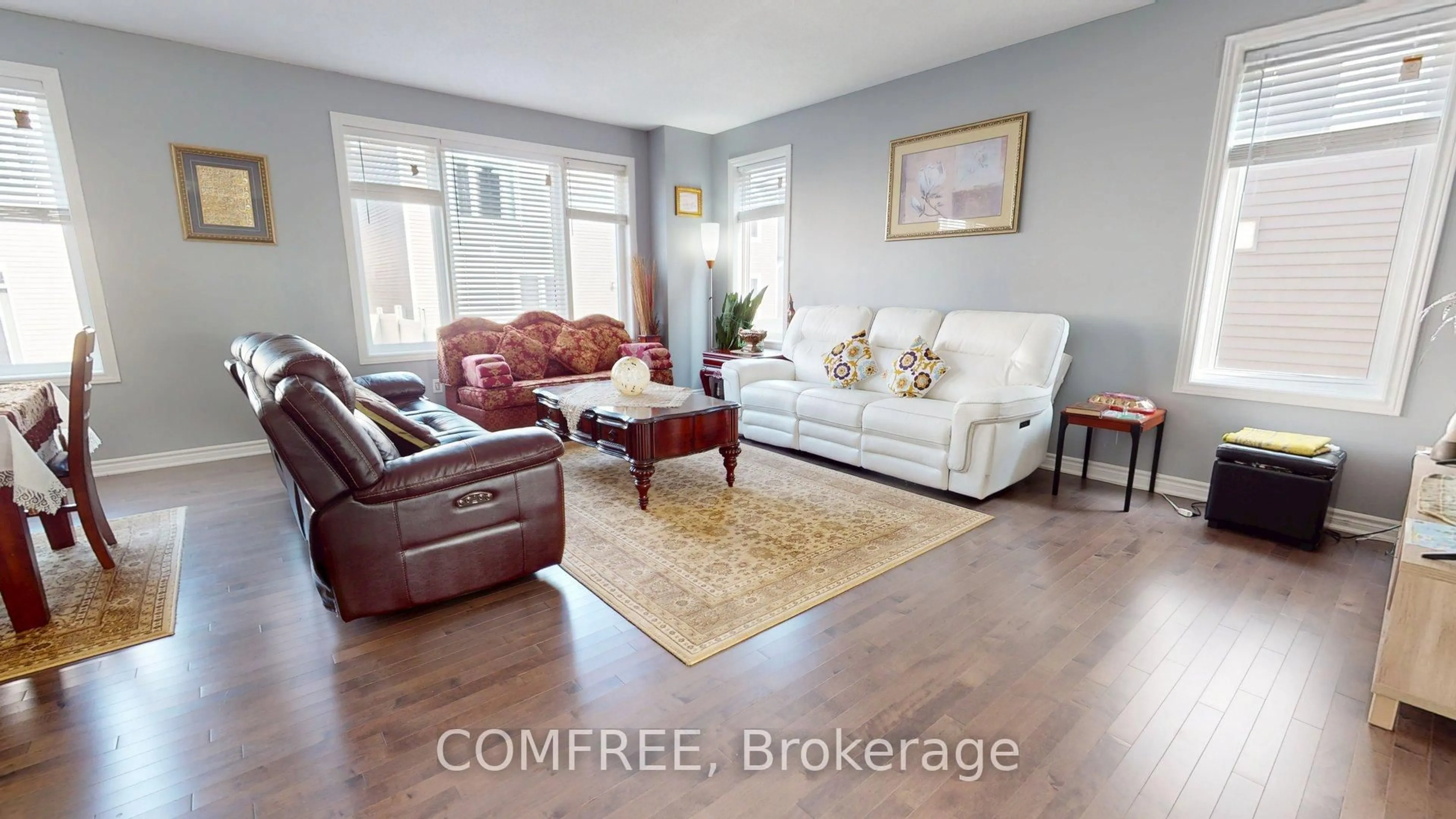 Living room with furniture, unknown for 339 Lamarche Ave, Ottawa Ontario K1W 0M9