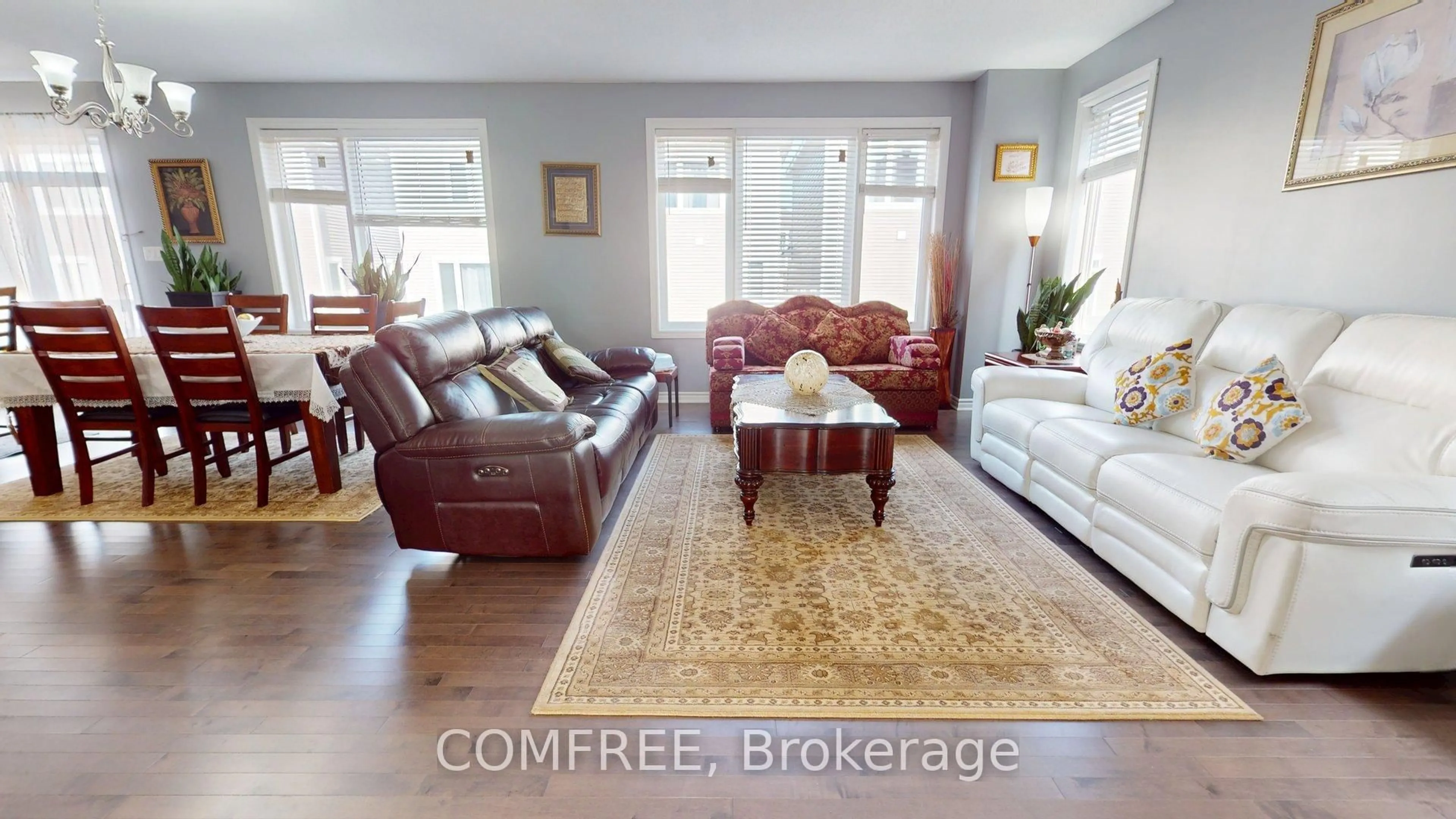 Living room with furniture, unknown for 339 Lamarche Ave, Ottawa Ontario K1W 0M9