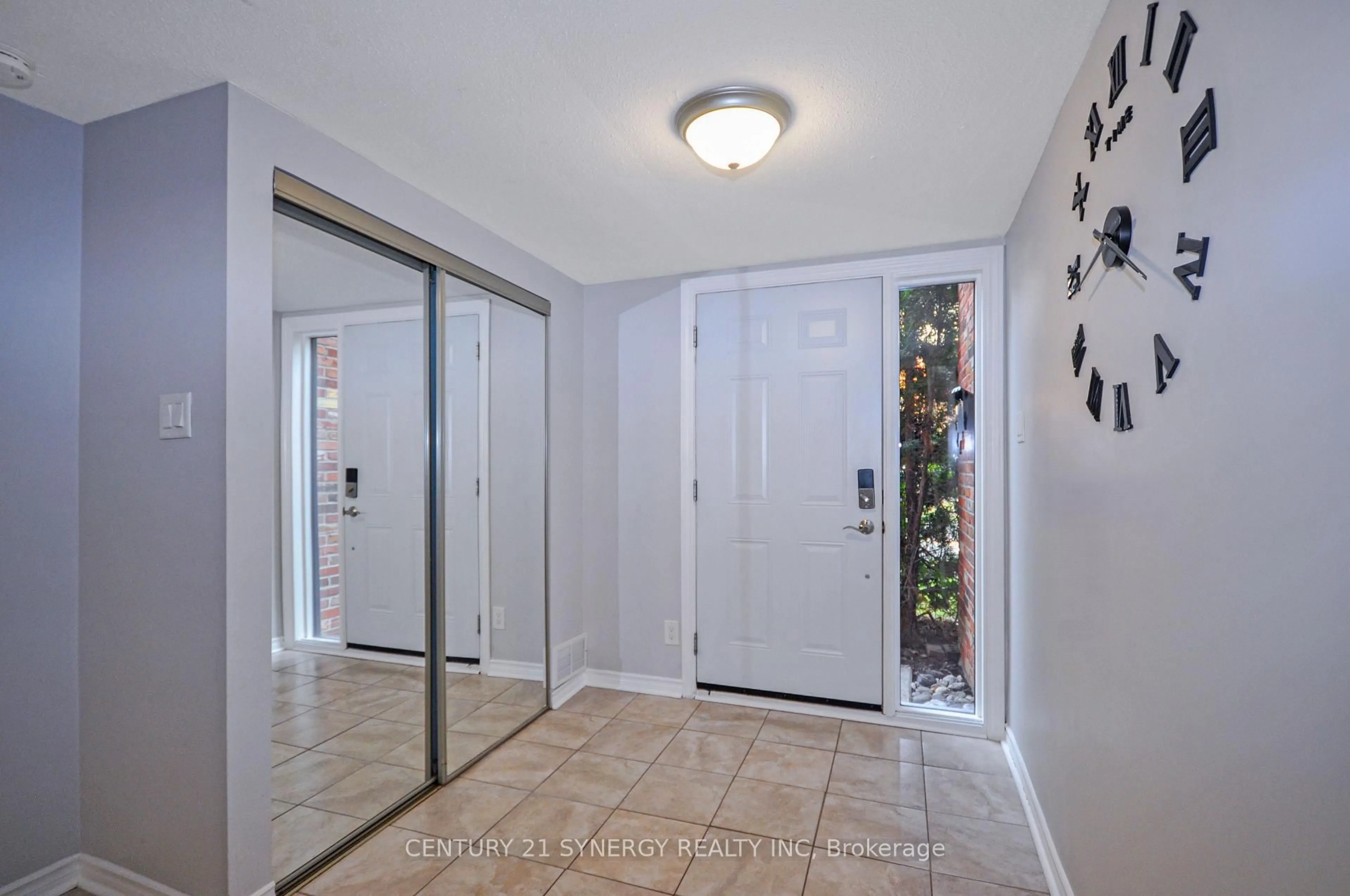 Indoor entryway for 16-50 Greenbank Rd, Ottawa Ontario K2H 8R3