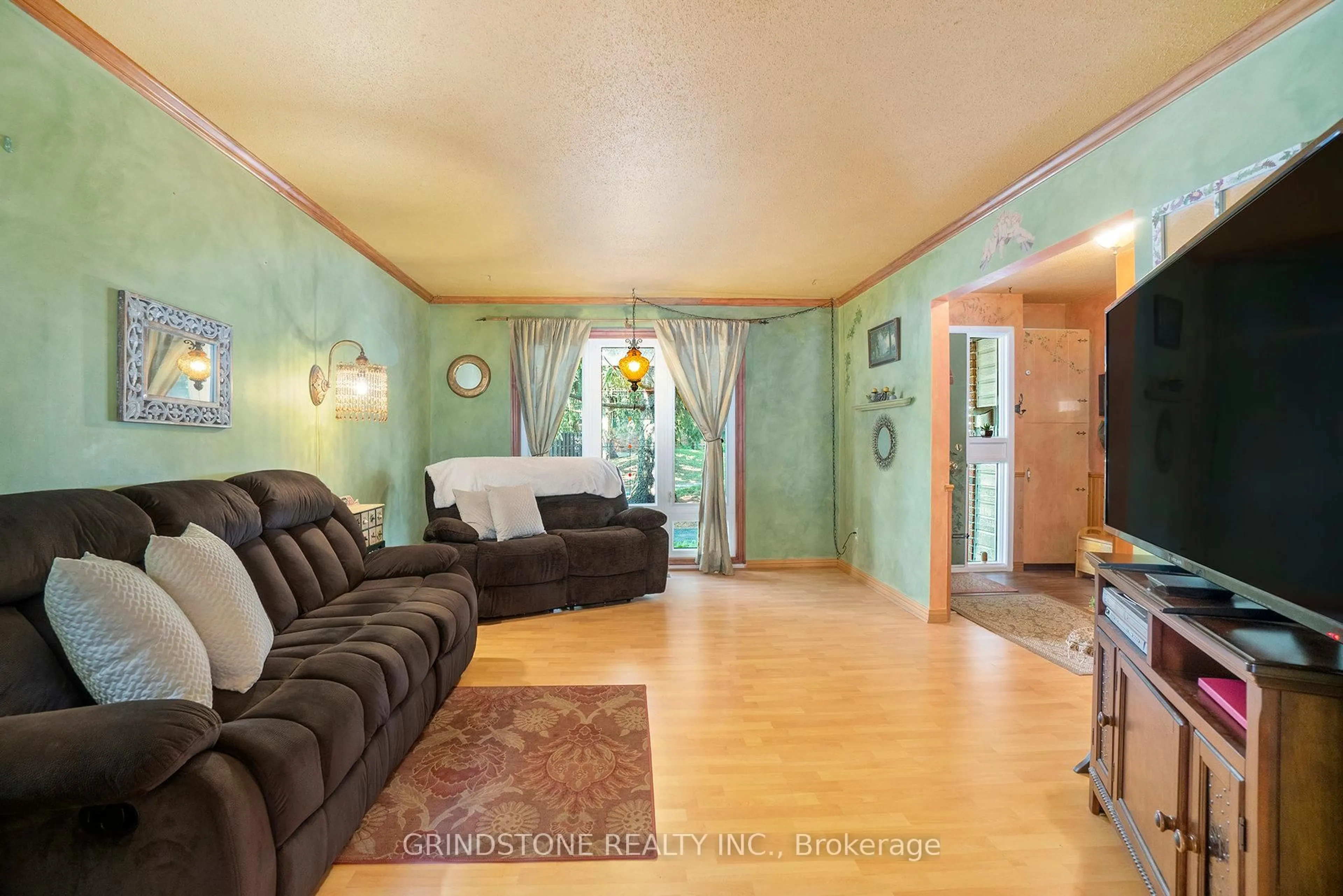 Living room with furniture, unknown for 21 Midland Cres #14, Ottawa Ontario K2H 8P6