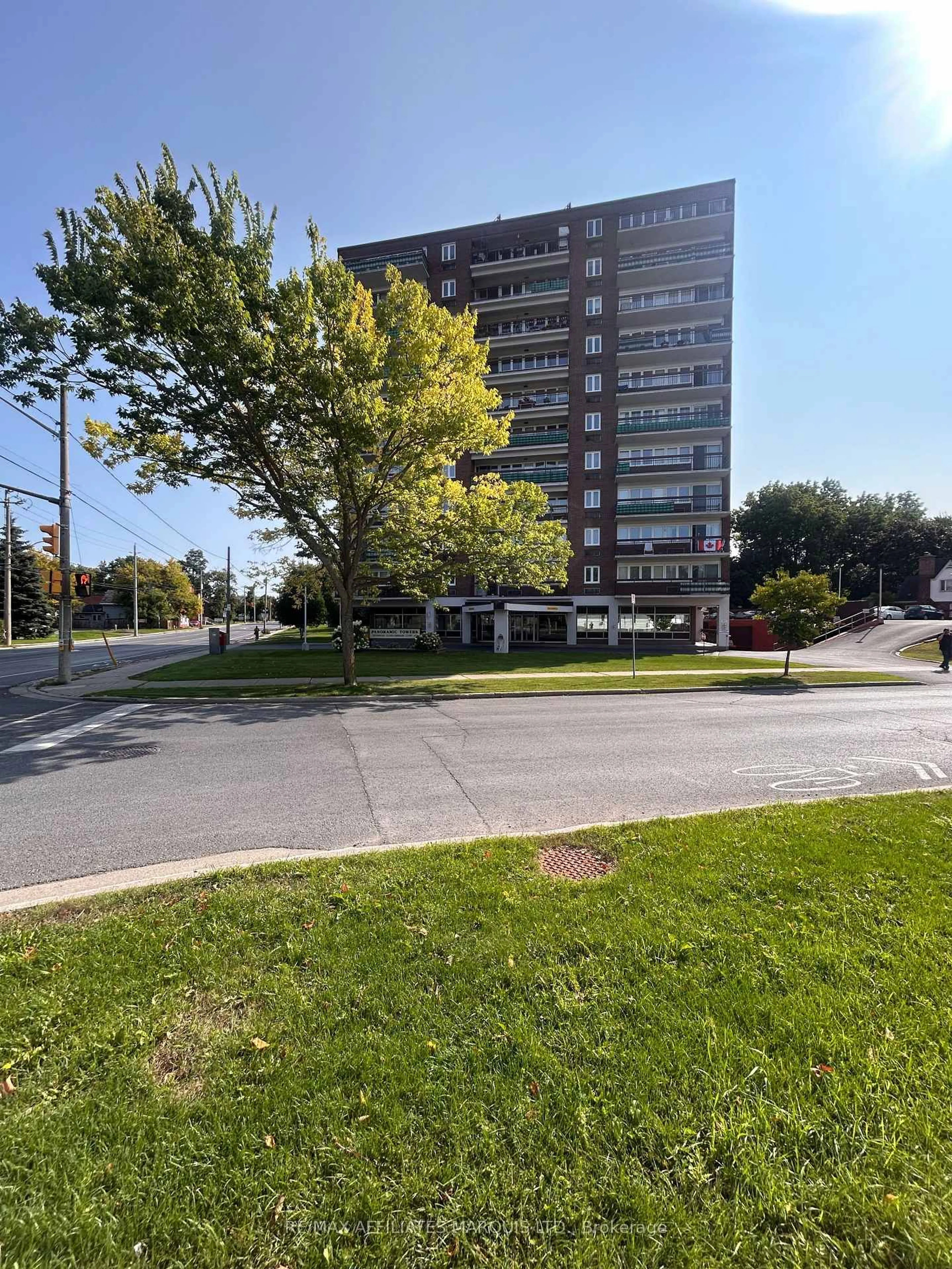 A pic from outside/outdoor area/front of a property/back of a property/a pic from drone, street for 308 Second St #1106, Cornwall Ontario K6H 1Z1