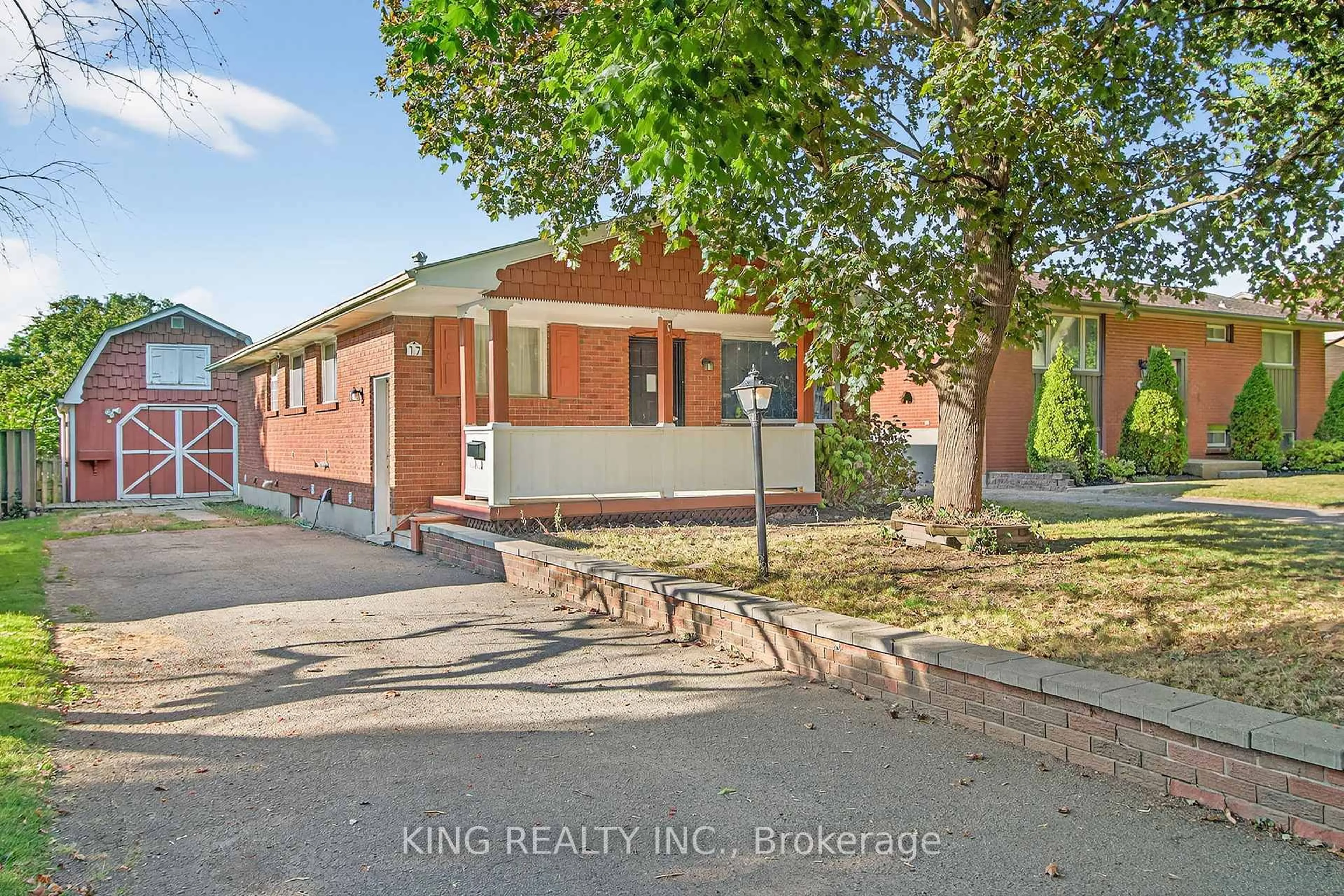 Unknown for 17 TOULON Cres, London East Ontario N5V 1J4