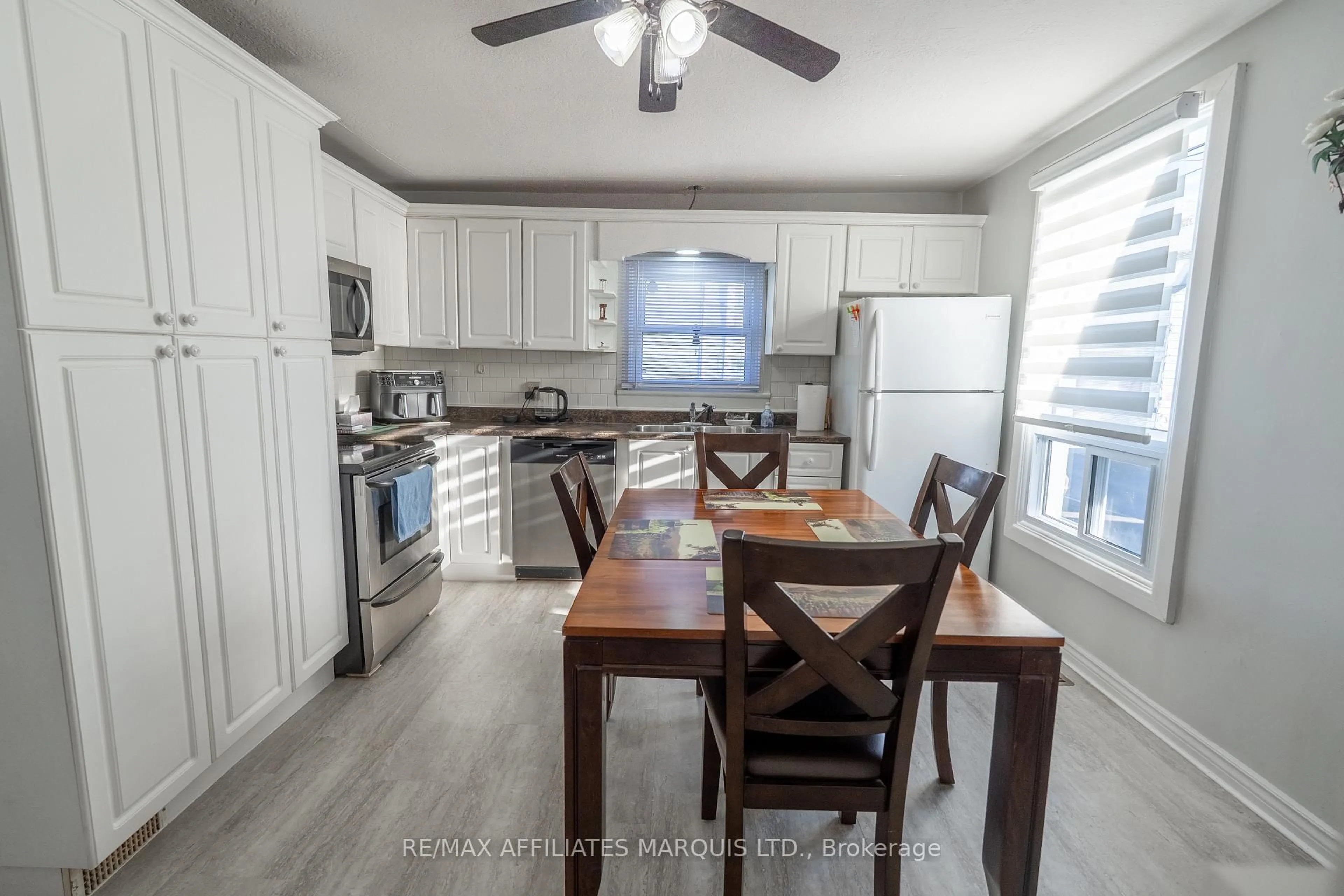 Open concept kitchen, unknown for 226 Louisa St, Cornwall Ontario K6H 4P8