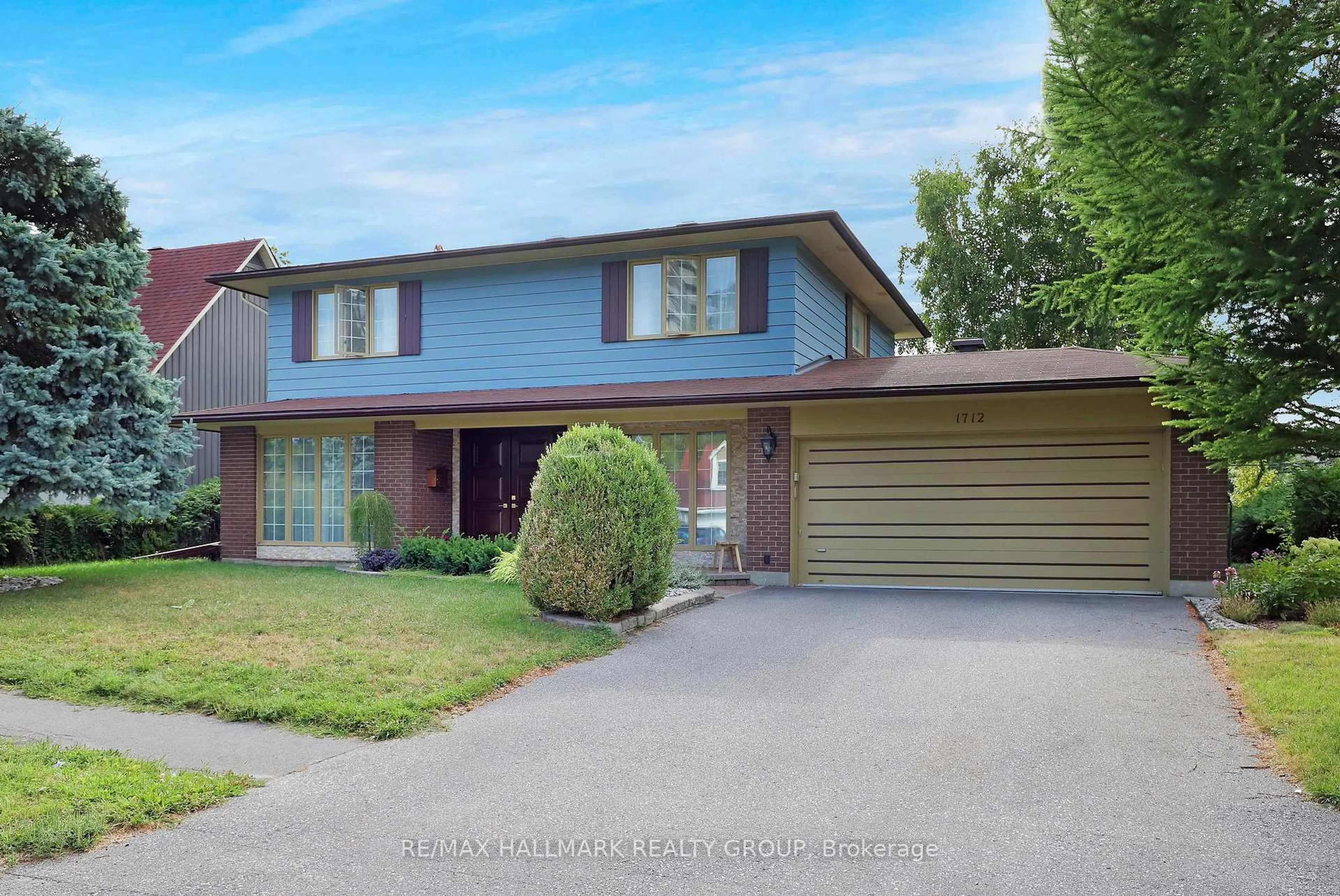 Unknown for 1712 Playfair Dr, Ottawa Ontario K1H 5S6
