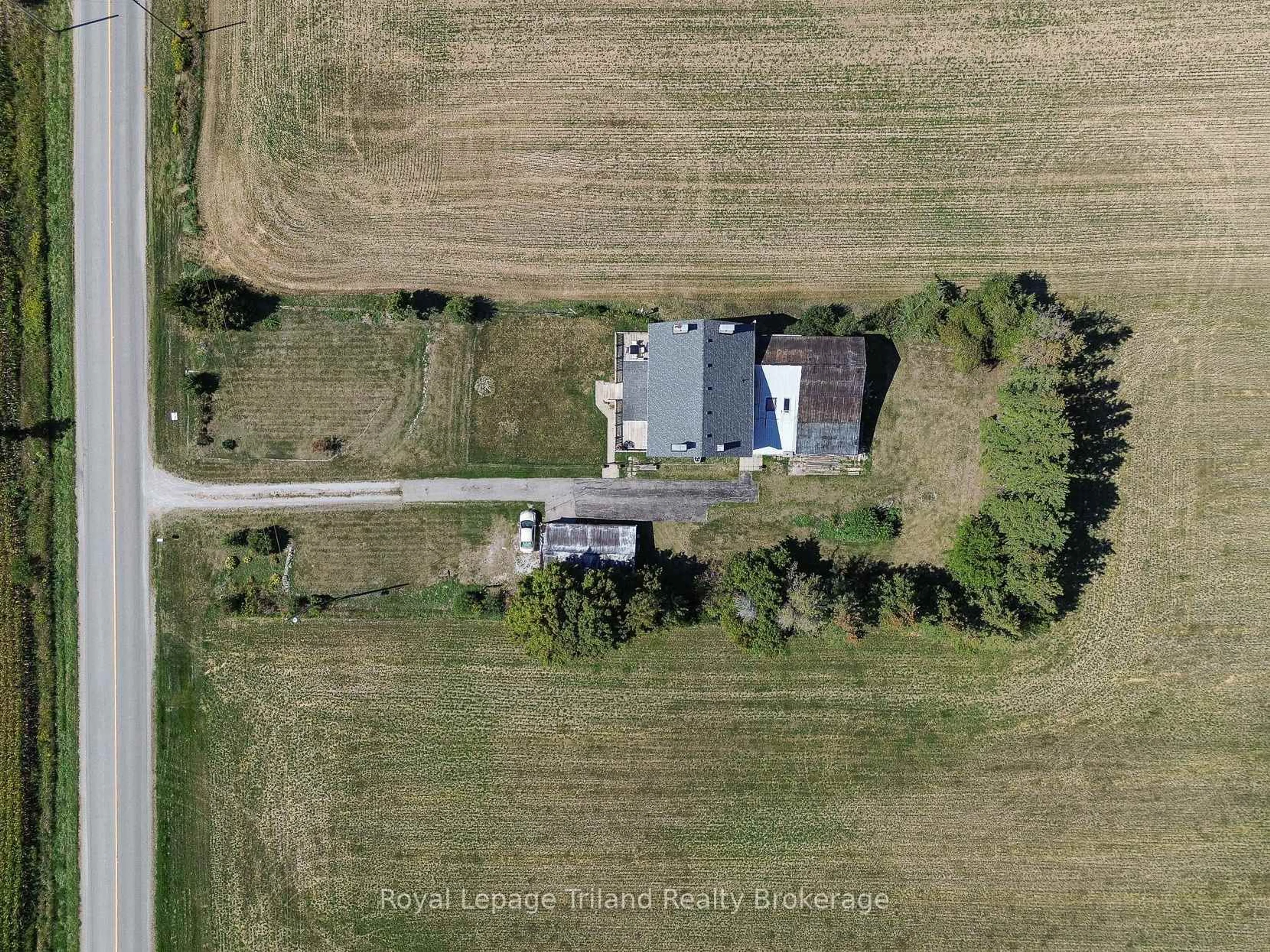 A pic from outside/outdoor area/front of a property/back of a property/a pic from drone, street for 383559 Salford Rd, South-West Oxford Ontario N0J 1W0