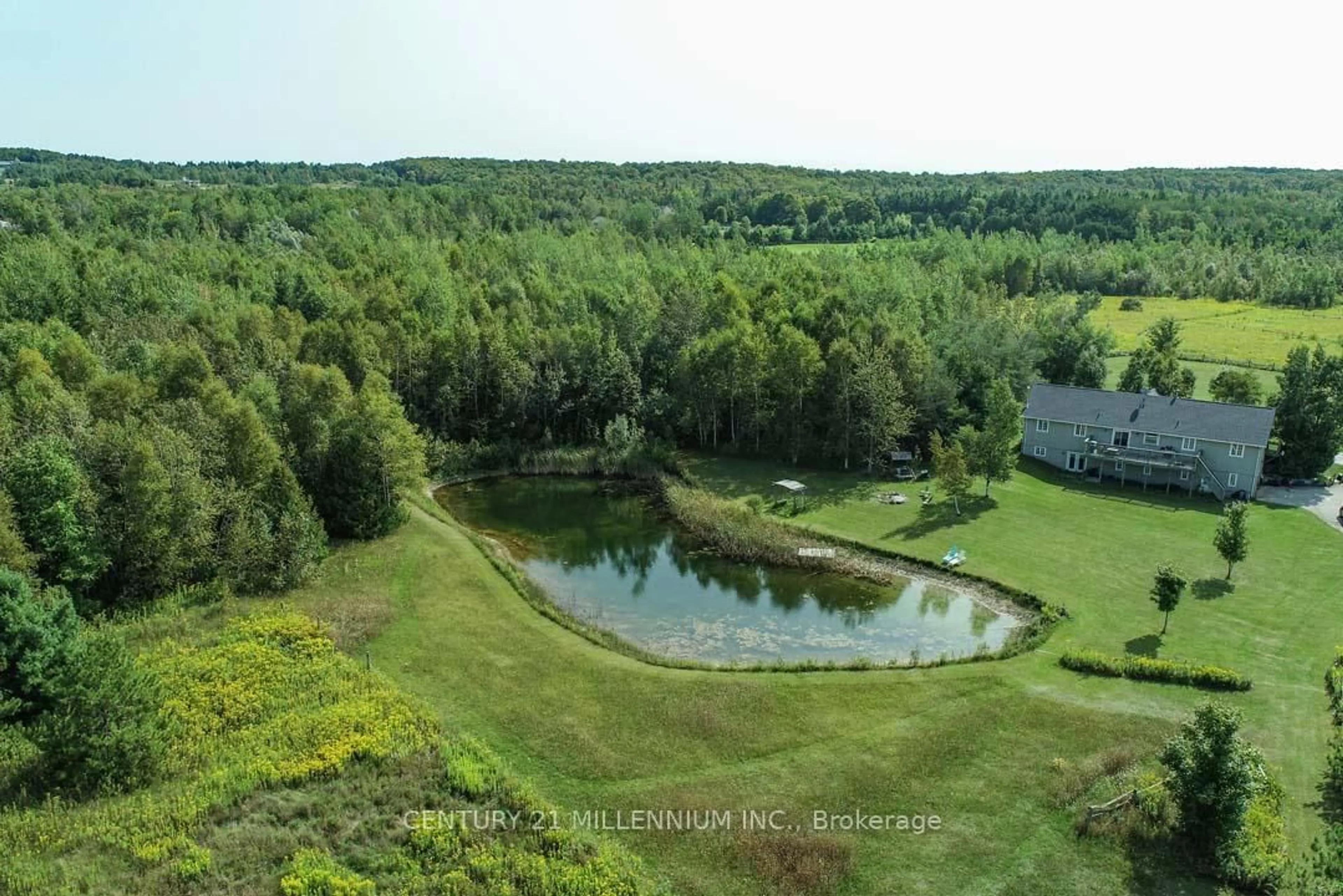 A pic from outside/outdoor area/front of a property/back of a property/a pic from drone, water/lake/river/ocean view for 387091 20th Sdrd, Mono Ontario L9W 6V5