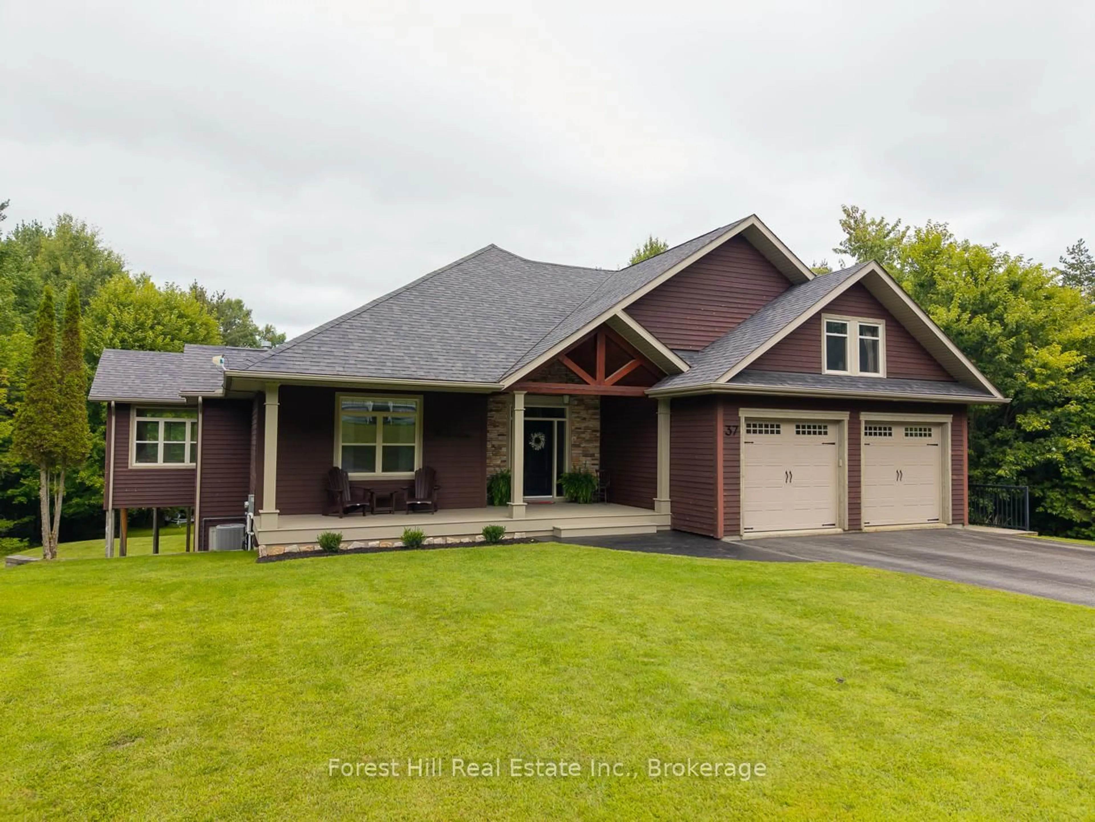 Home with vinyl exterior material, street for 37 Parkway Ave, McDougall Ontario P0G 1G0