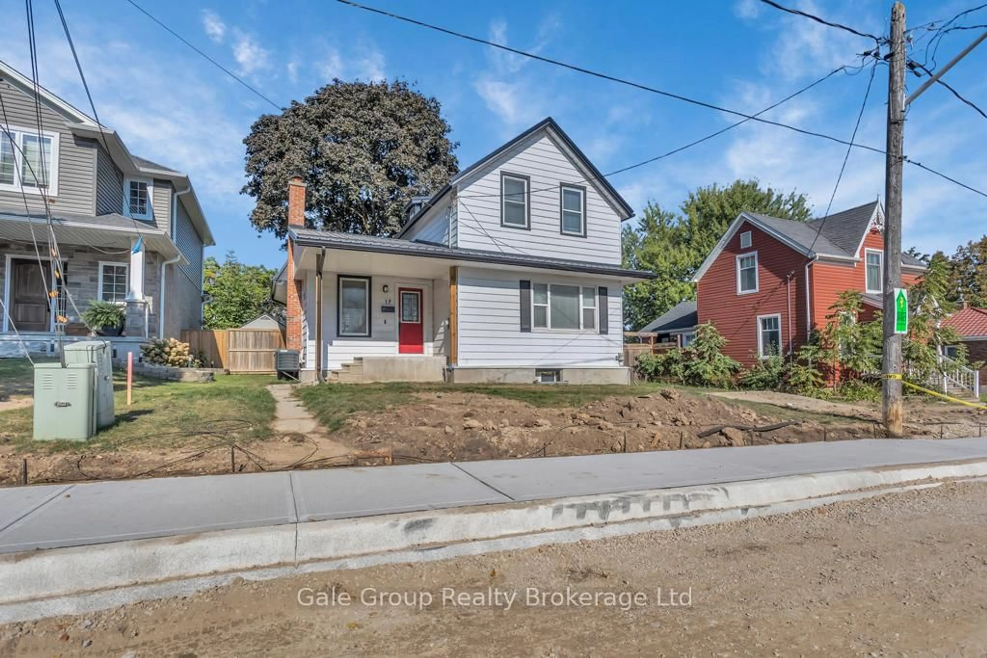 Home with brick exterior material, street for 17 ARTHUR St, Woodstock Ontario N4S 7G9