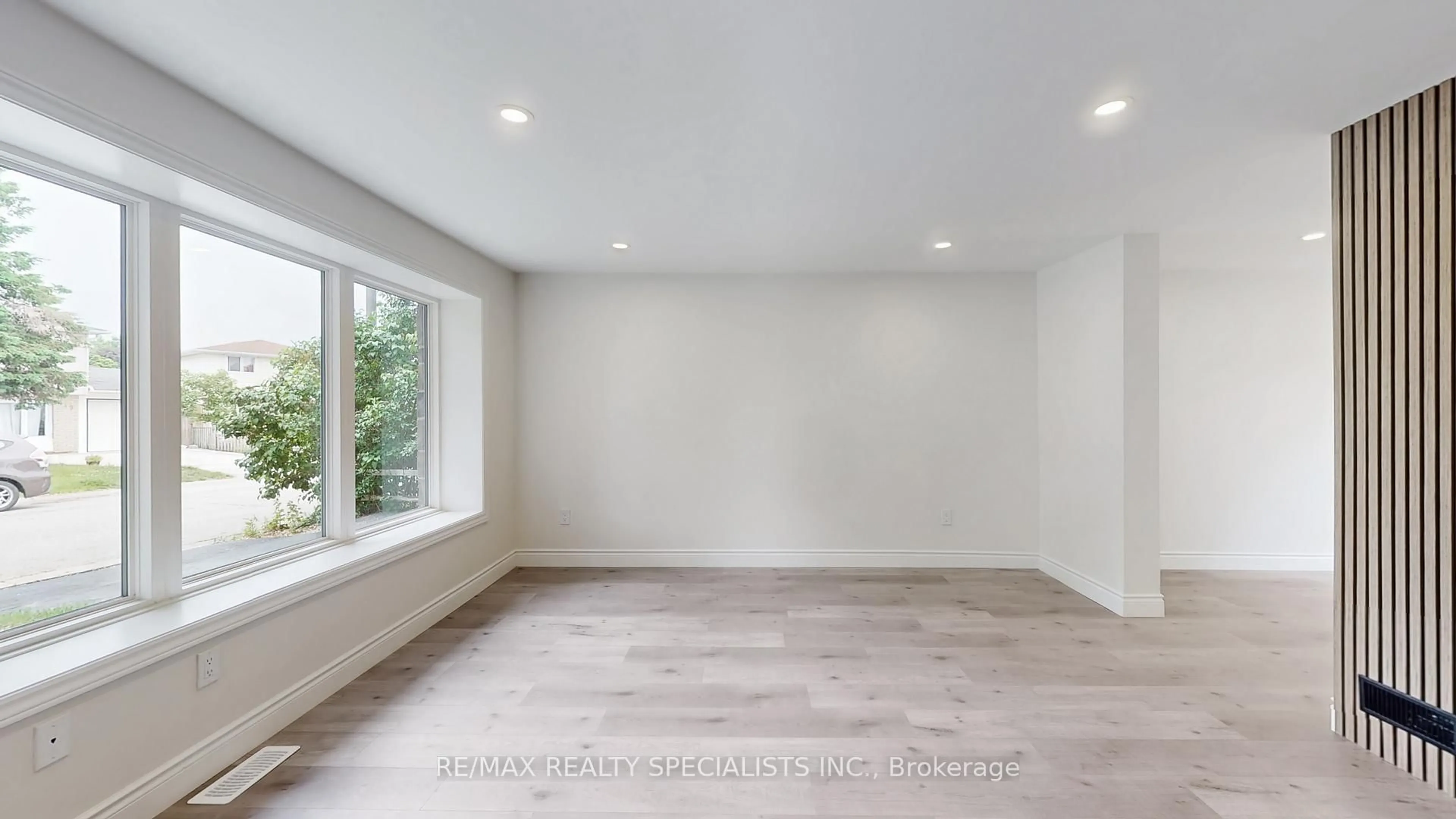A pic of a room for 410 Pinetree Cres, Cambridge Ontario N3H 4X5