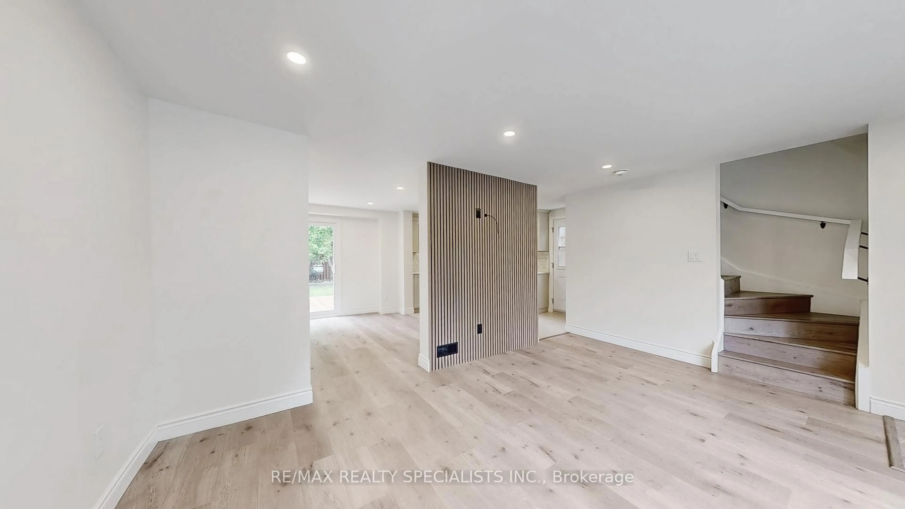 A pic of a room for 410 Pinetree Cres, Cambridge Ontario N3H 4X5