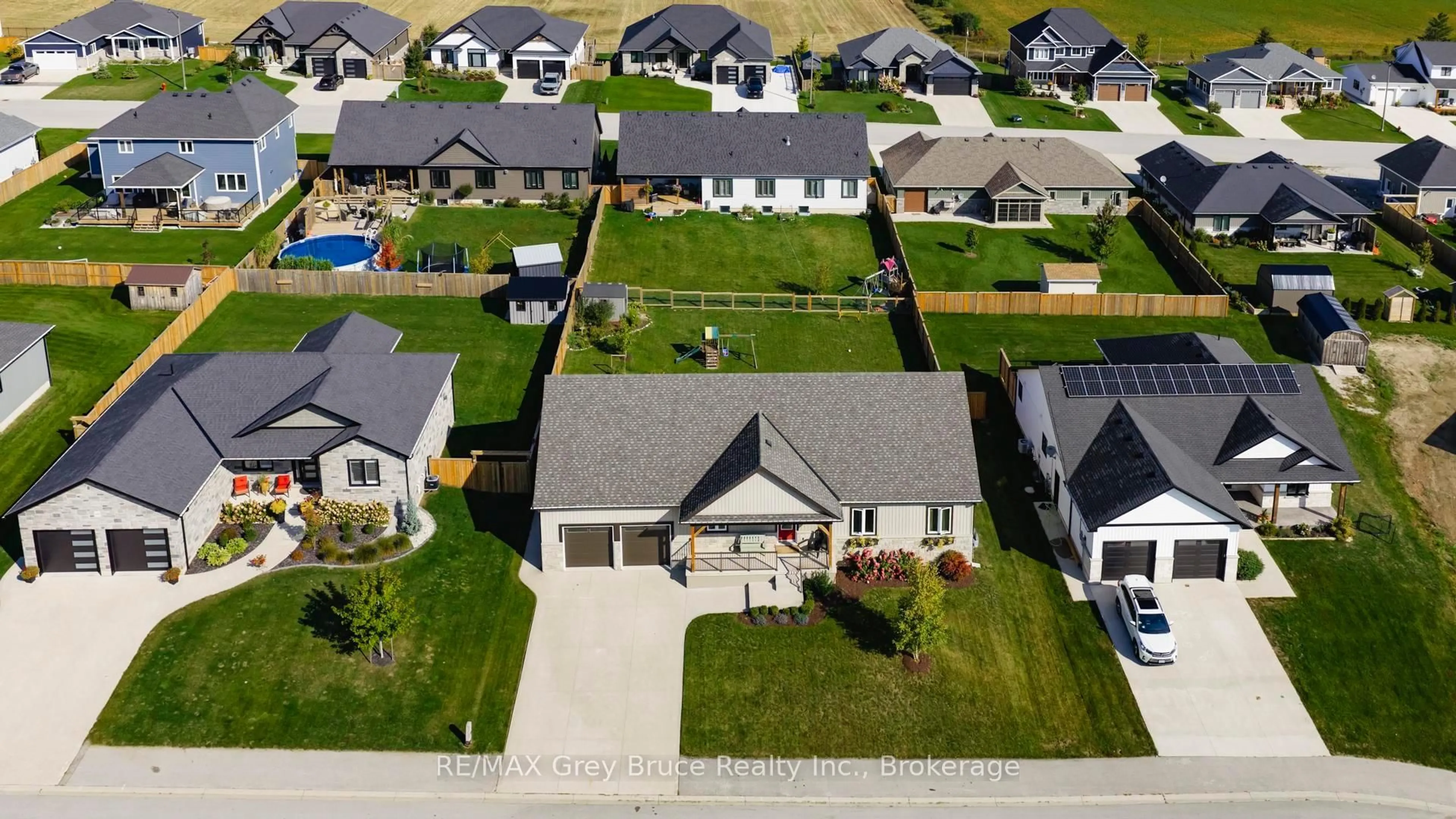 A pic from outside/outdoor area/front of a property/back of a property/a pic from drone, street for 62 Chestnut Hill Cres, Arran-Elderslie Ontario N0H 2N0