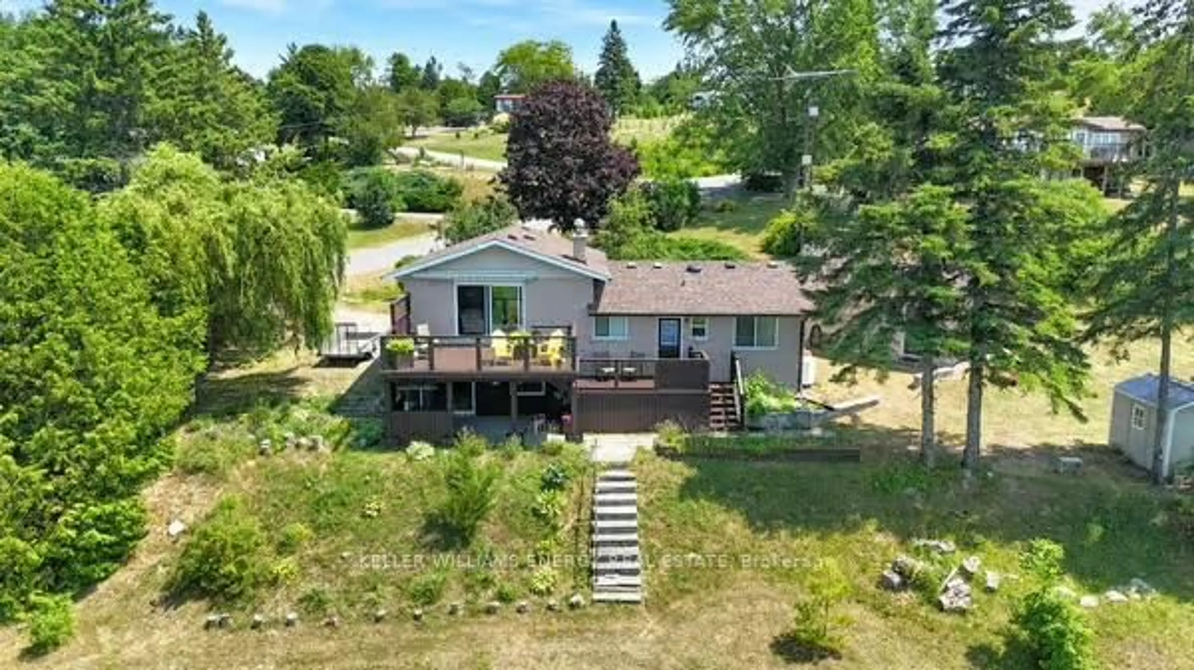 A pic from outside/outdoor area/front of a property/back of a property/a pic from drone, water/lake/river/ocean view for 192 Grandview Dr, Alnwick/Haldimand Ontario K0K 2X0