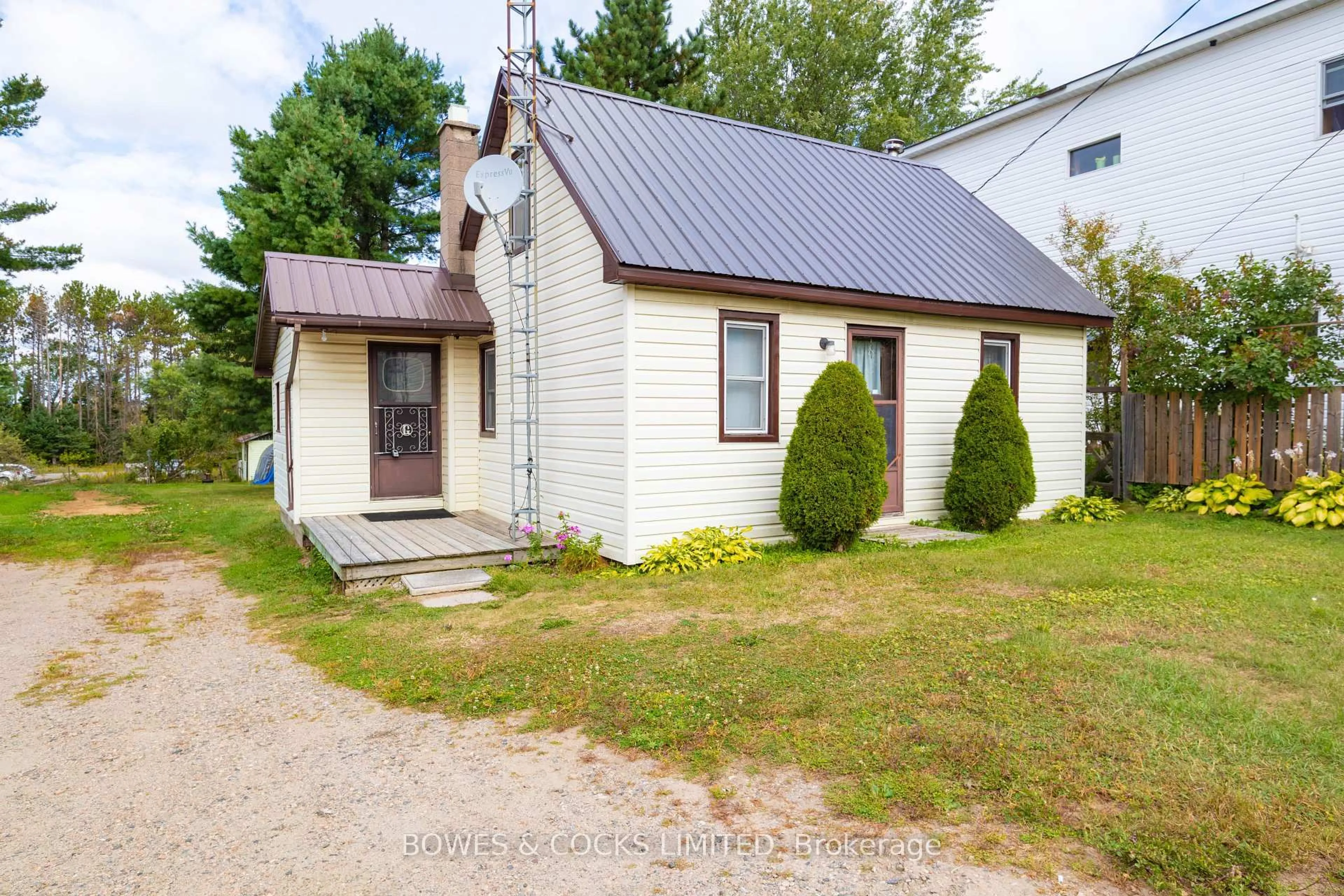 Unknown for 33023 Highway 62, Maynooth Ontario K0L 2S0