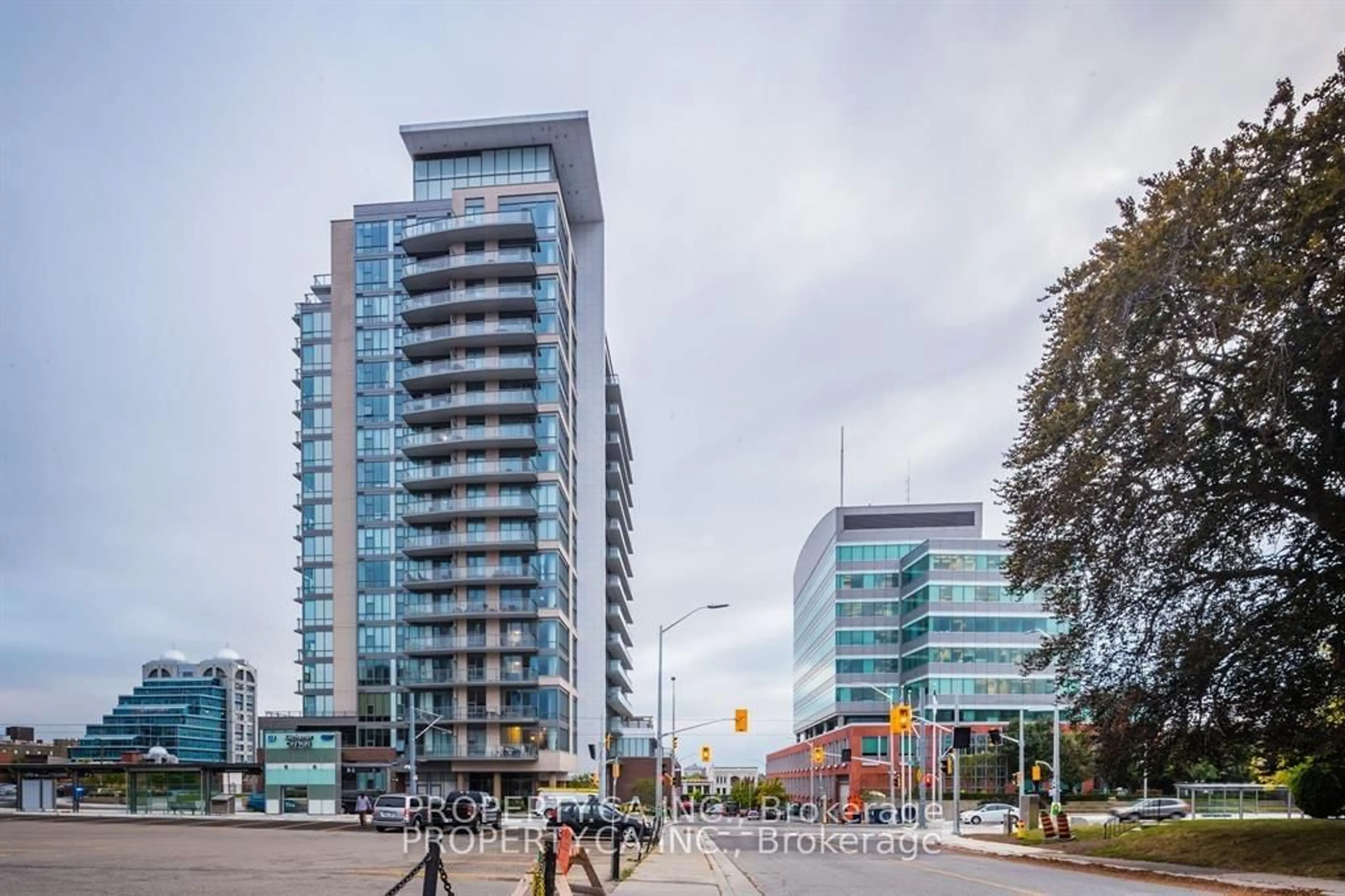 Blurry image for 85 Duke St #109, Kitchener Ontario N2H 0B7
