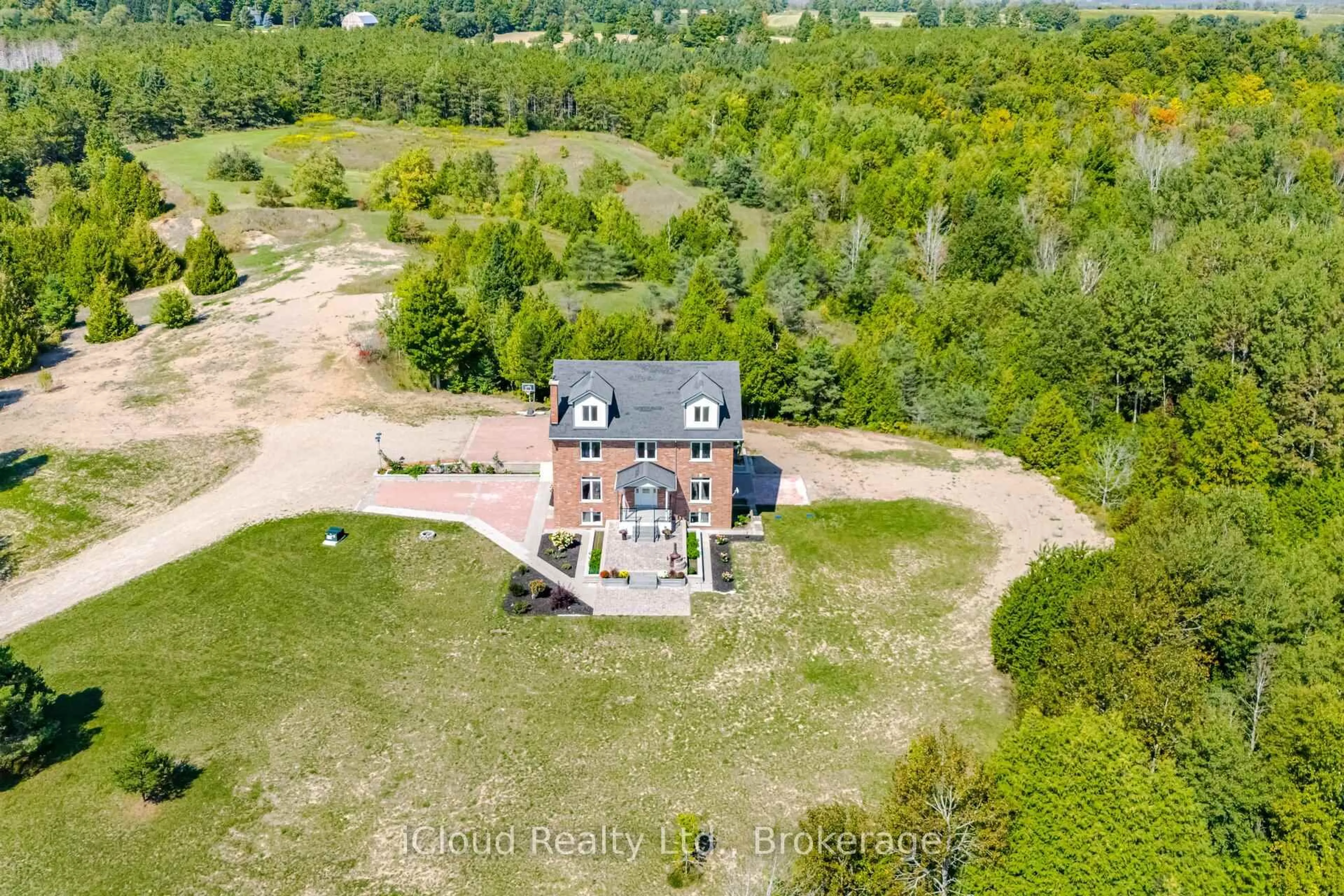 A pic from outside/outdoor area/front of a property/back of a property/a pic from drone, unknown for 346195 15th Sdrd, Mono Ontario L9W 6R9