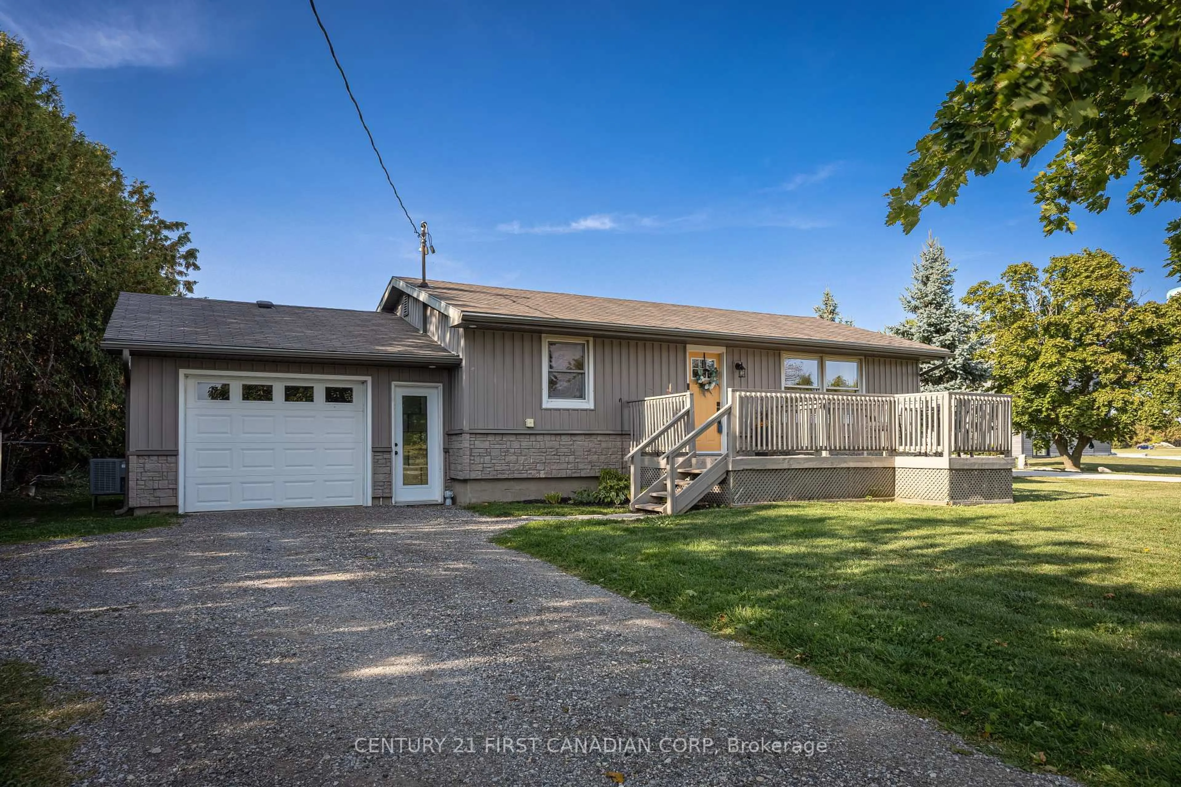 A pic from outside/outdoor area/front of a property/back of a property/a pic from drone, street for 6170 William St, Lucan Biddulph Ontario N0M 2J0