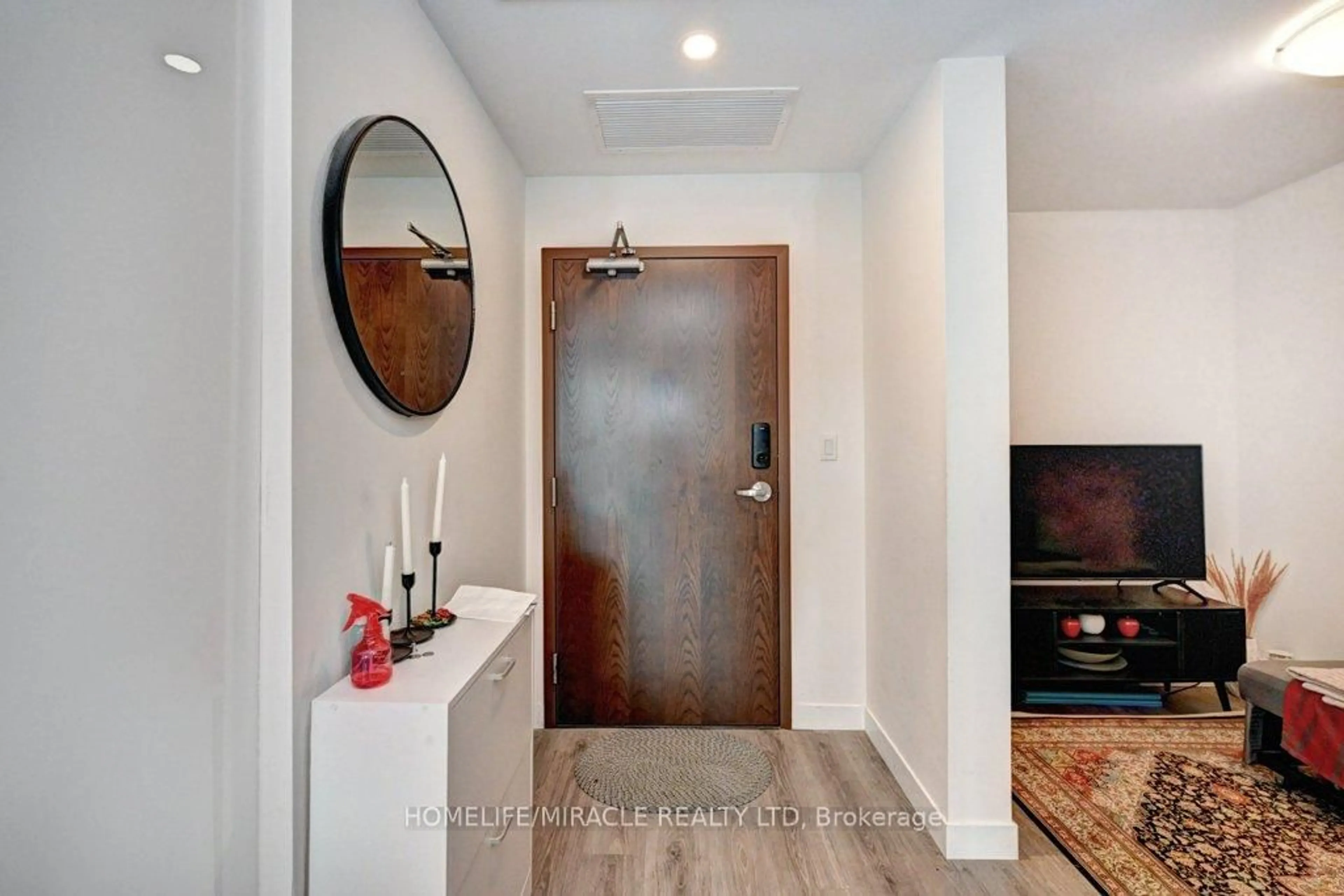 Indoor entryway for 60 Frederick St #1213, Kitchener Ontario N2C 0H7