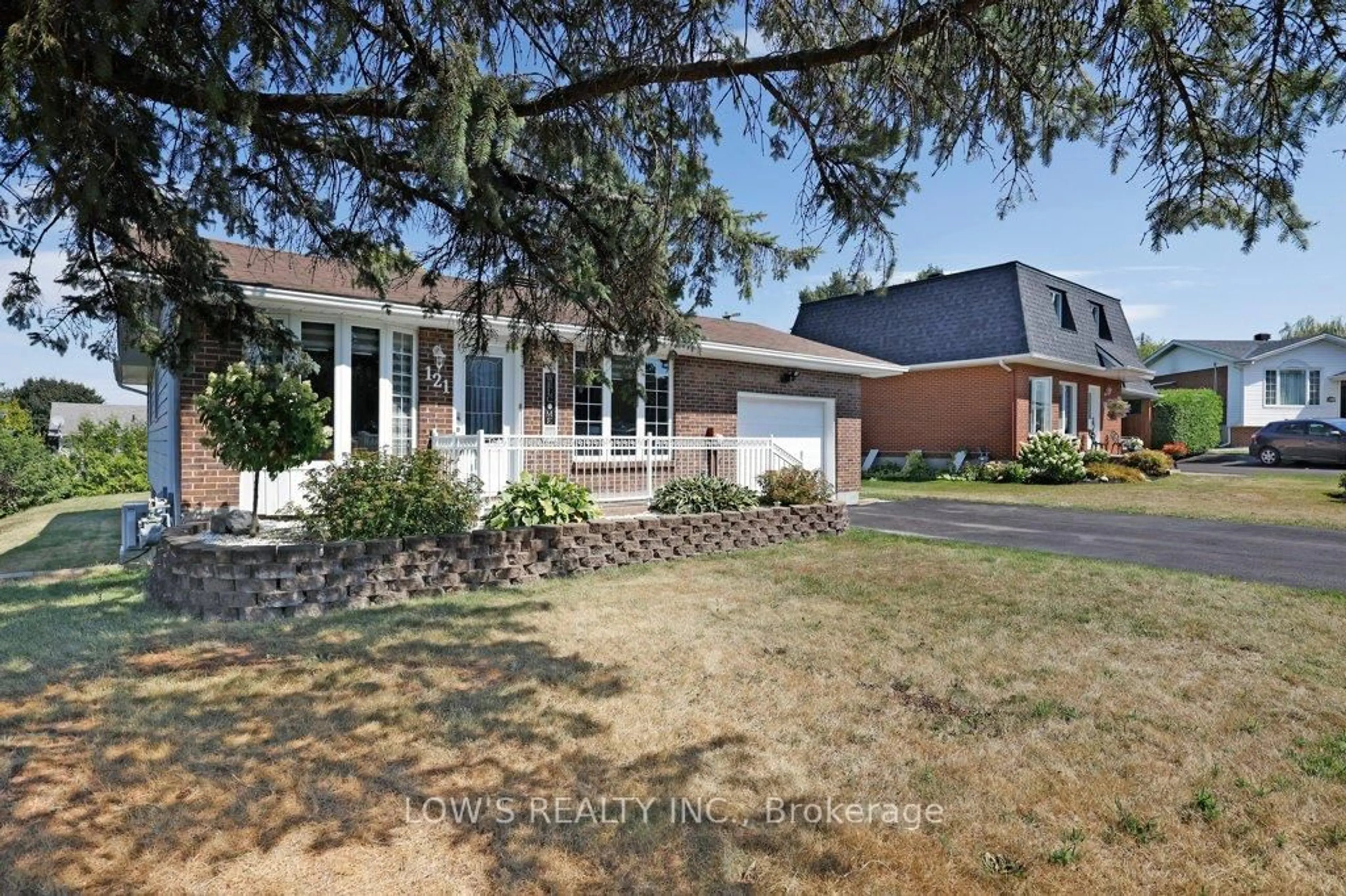 Home with brick exterior material, street for 121 Barton St, Champlain Ontario K0B 1R0