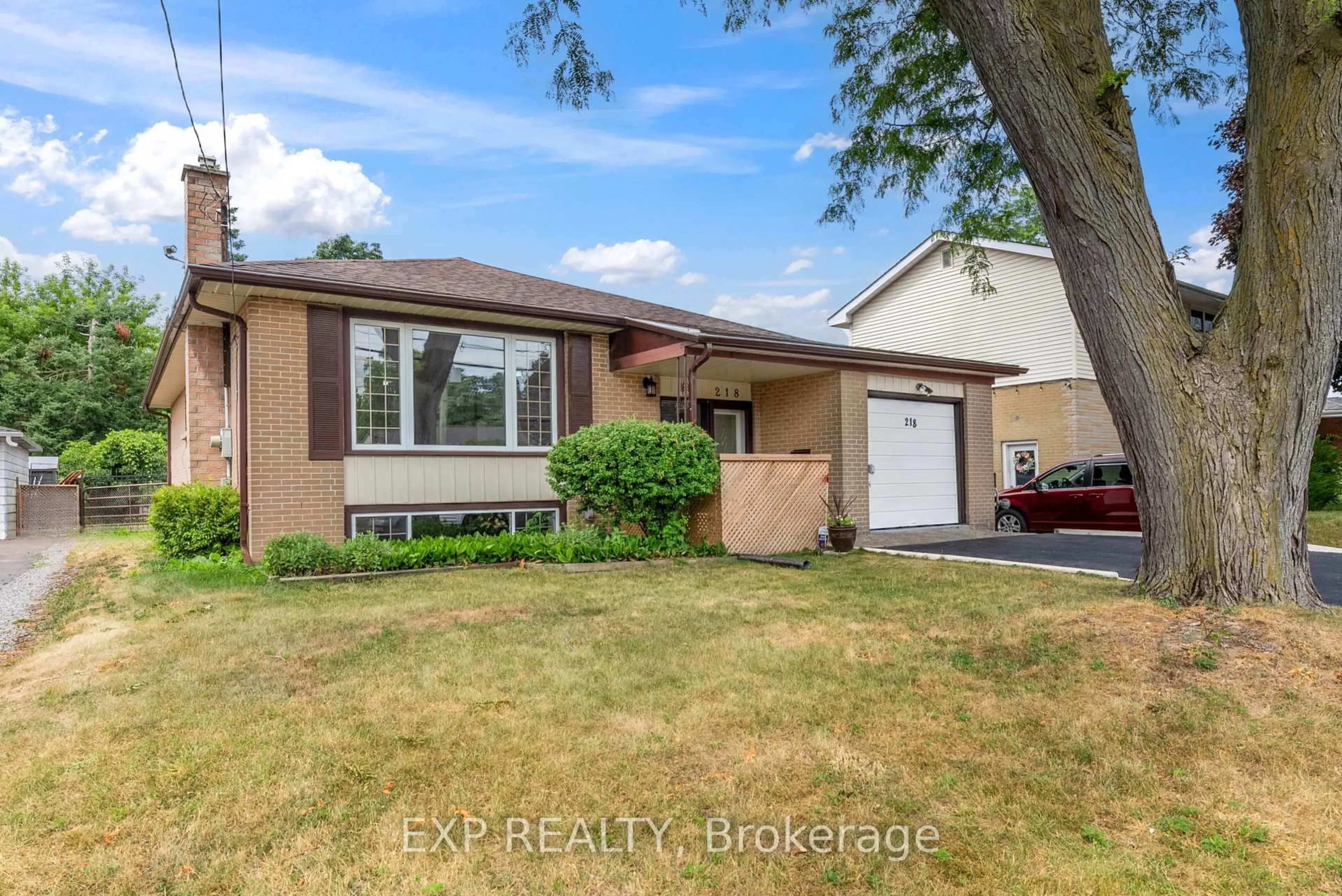 Home with vinyl exterior material, street for 218 Farley Ave, Belleville Ontario K8N 4L5