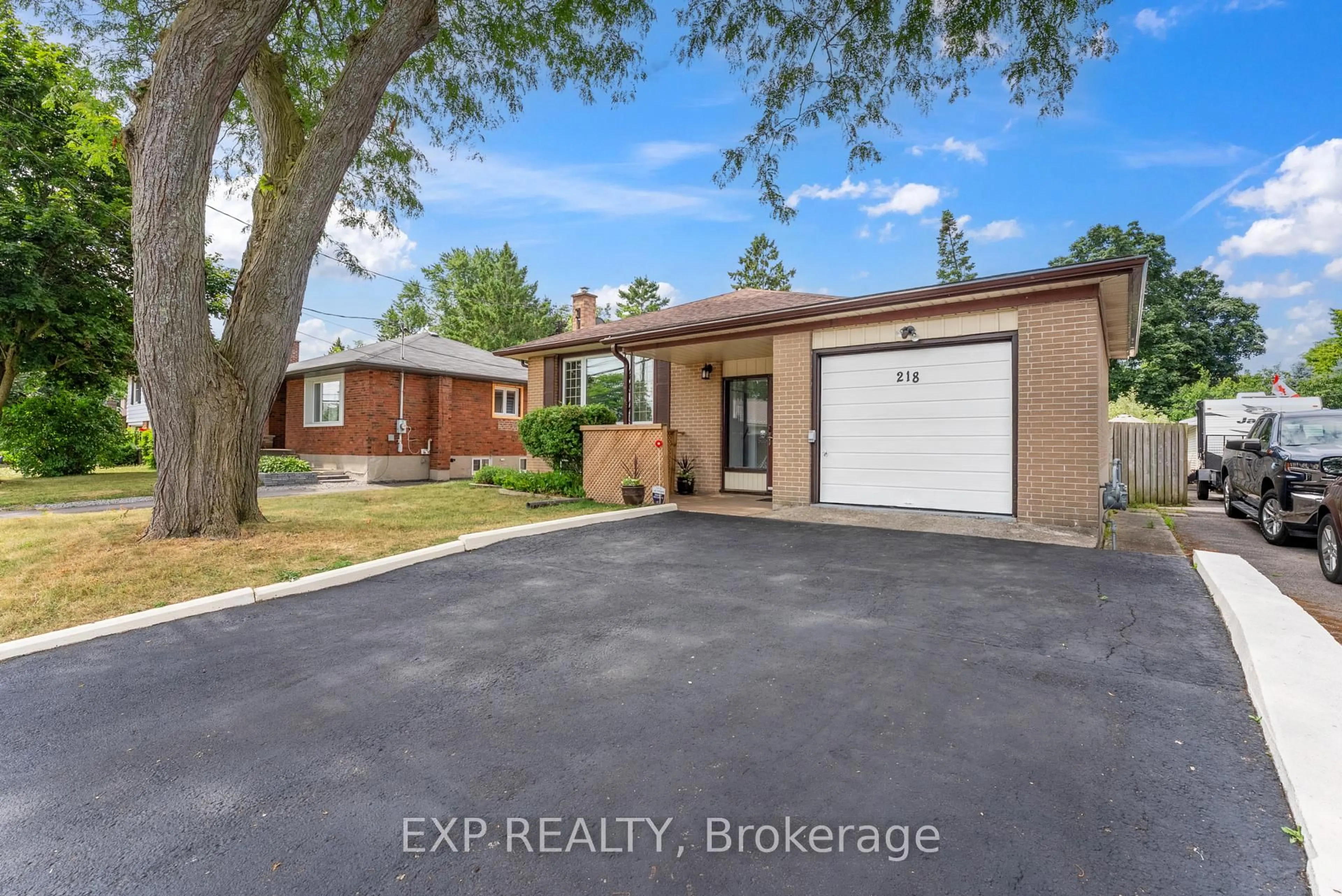 Home with brick exterior material, street for 218 Farley Ave, Belleville Ontario K8N 4L5