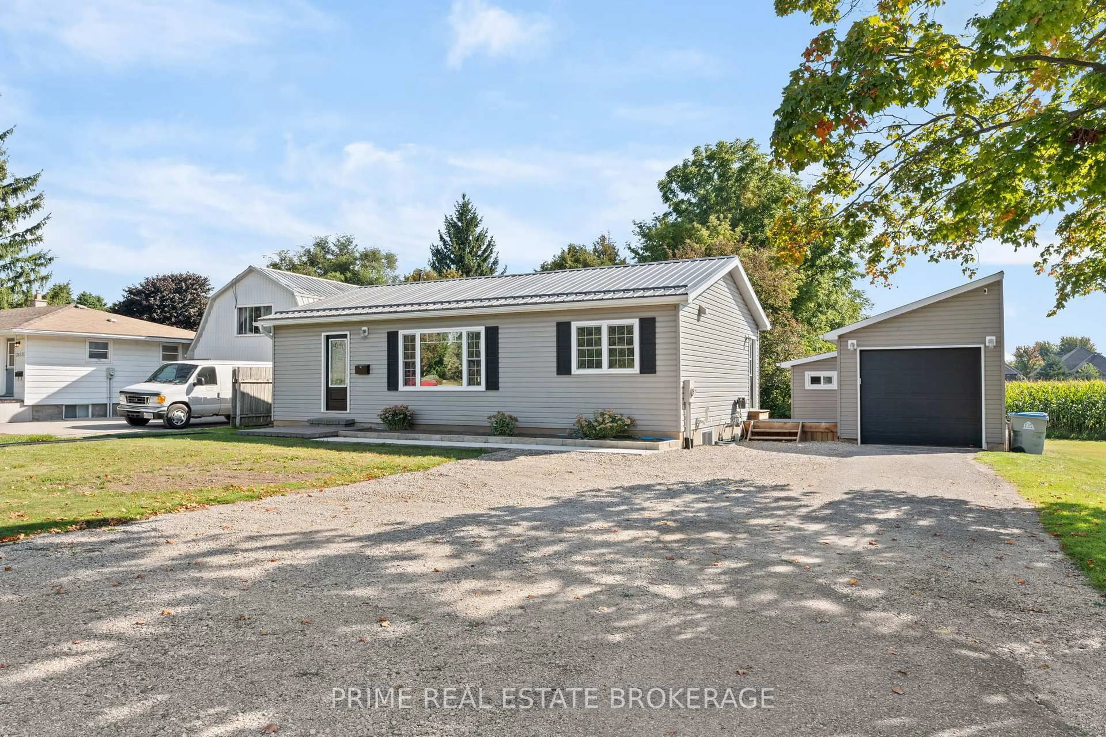 Home with vinyl exterior material, street for 28346 Centre Rd, Strathroy-Caradoc Ontario N7G 3C4